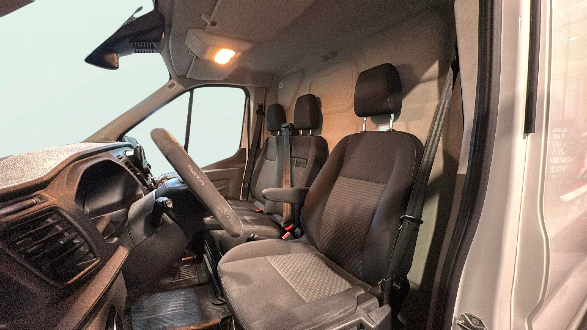 Ford Transit Nugget Tit AWD - foto 17