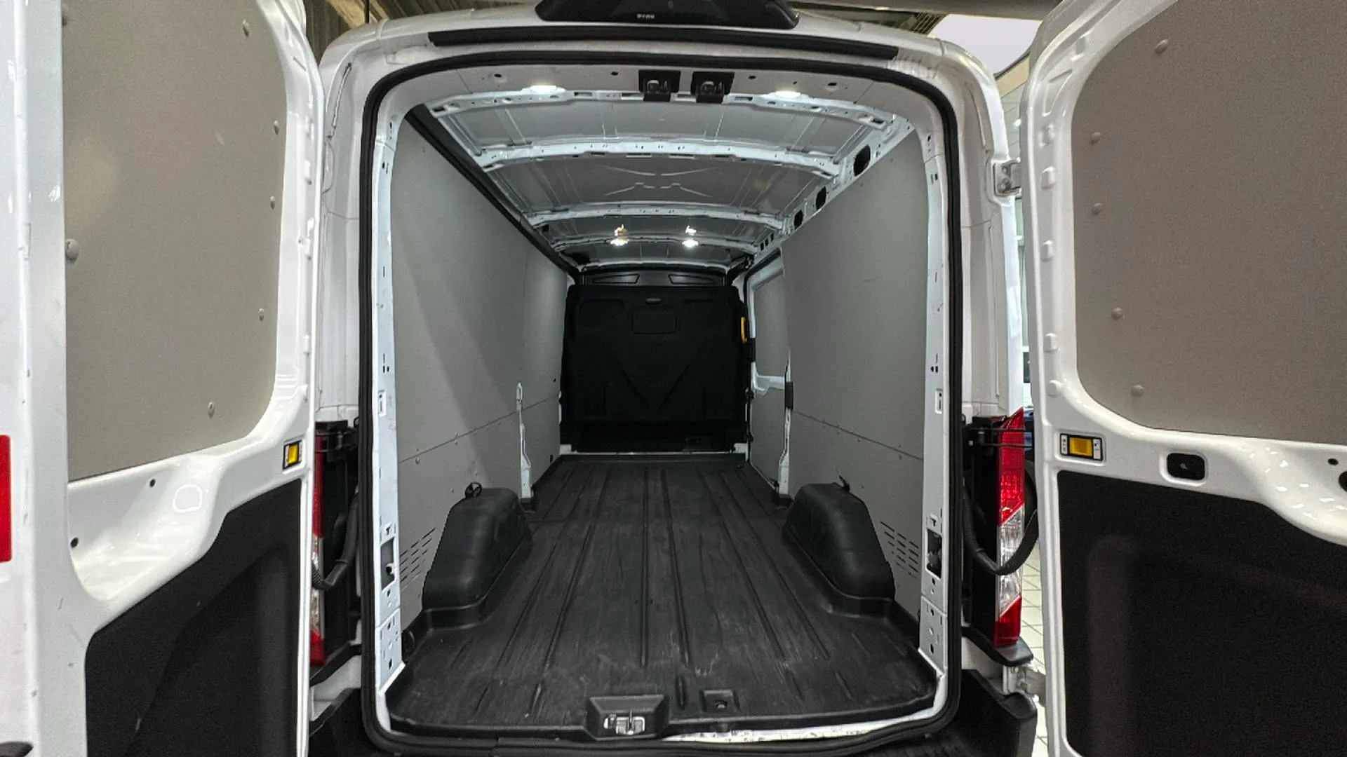 Ford Transit Nugget Tit AWD - foto 11