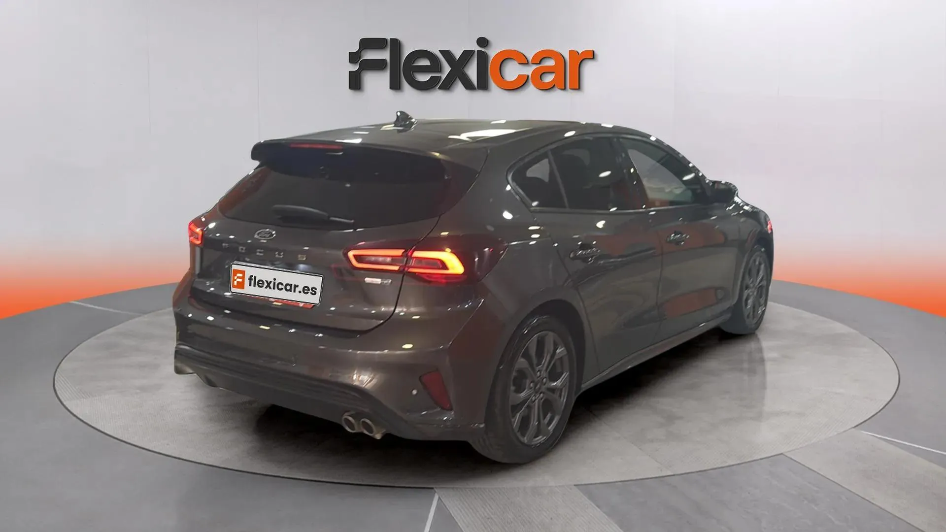 Ford Focus 1.0 EcoBoost MHEV ST-Line - foto 6