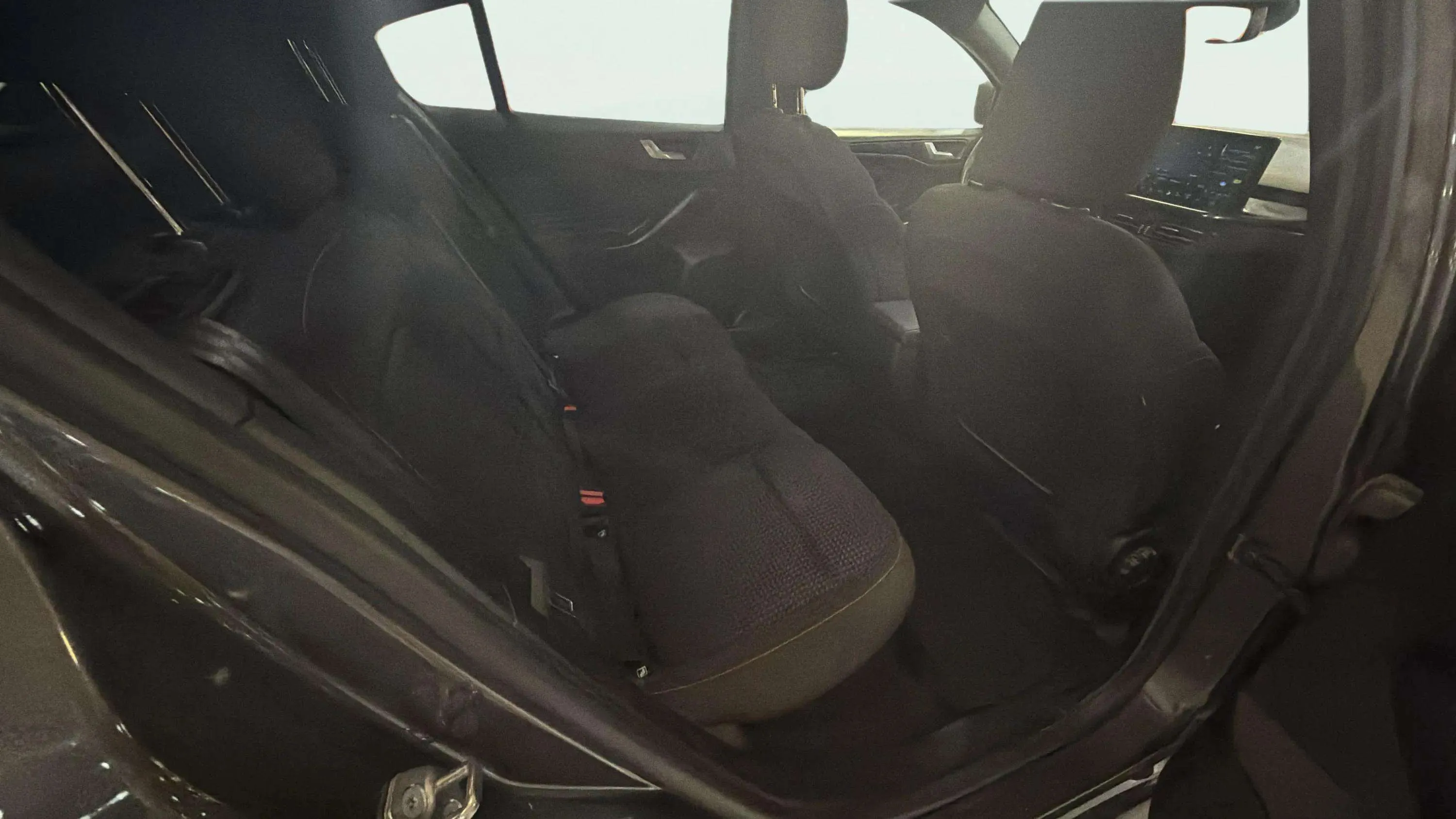 Ford Focus 1.0 EcoBoost MHEV ST-Line - foto 12