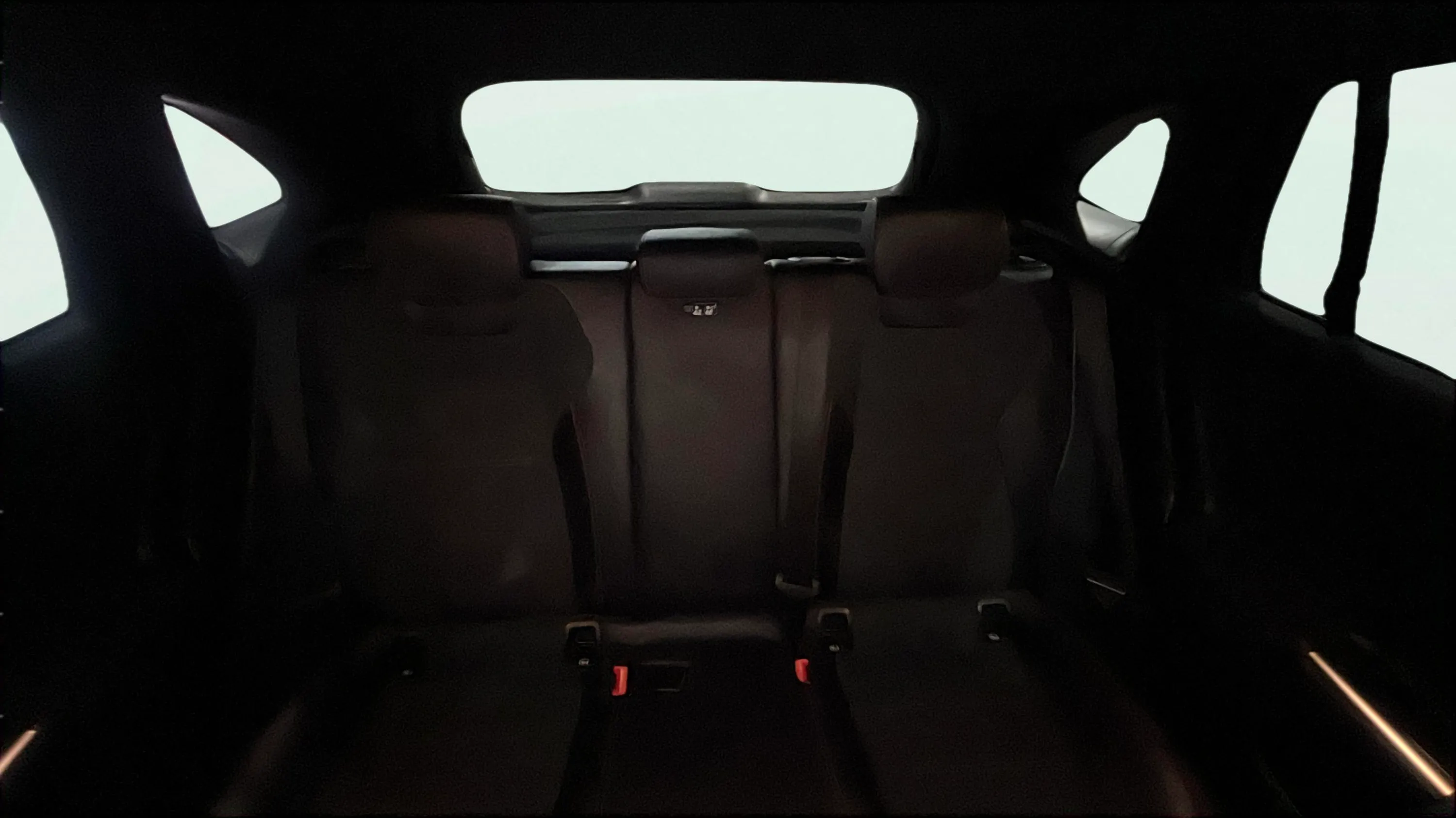 Mercedes-Benz GLA 200 D - foto 19