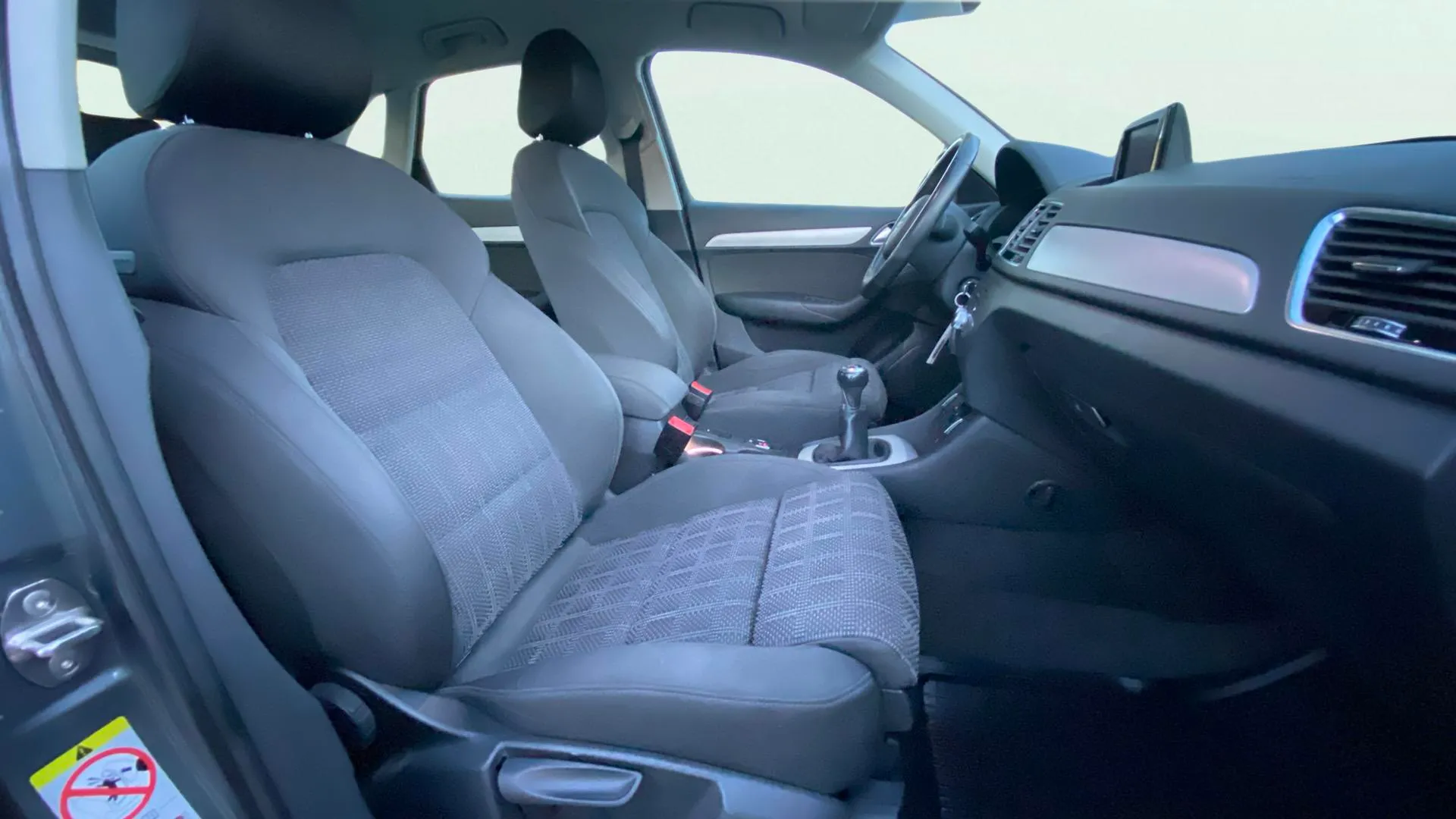 Audi Q3 2.0 TDI - foto 14