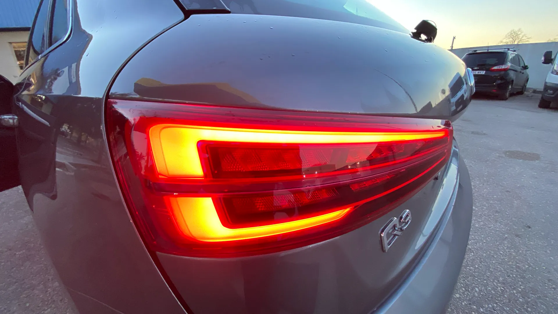 Audi Q3 2.0 TDI - foto 32