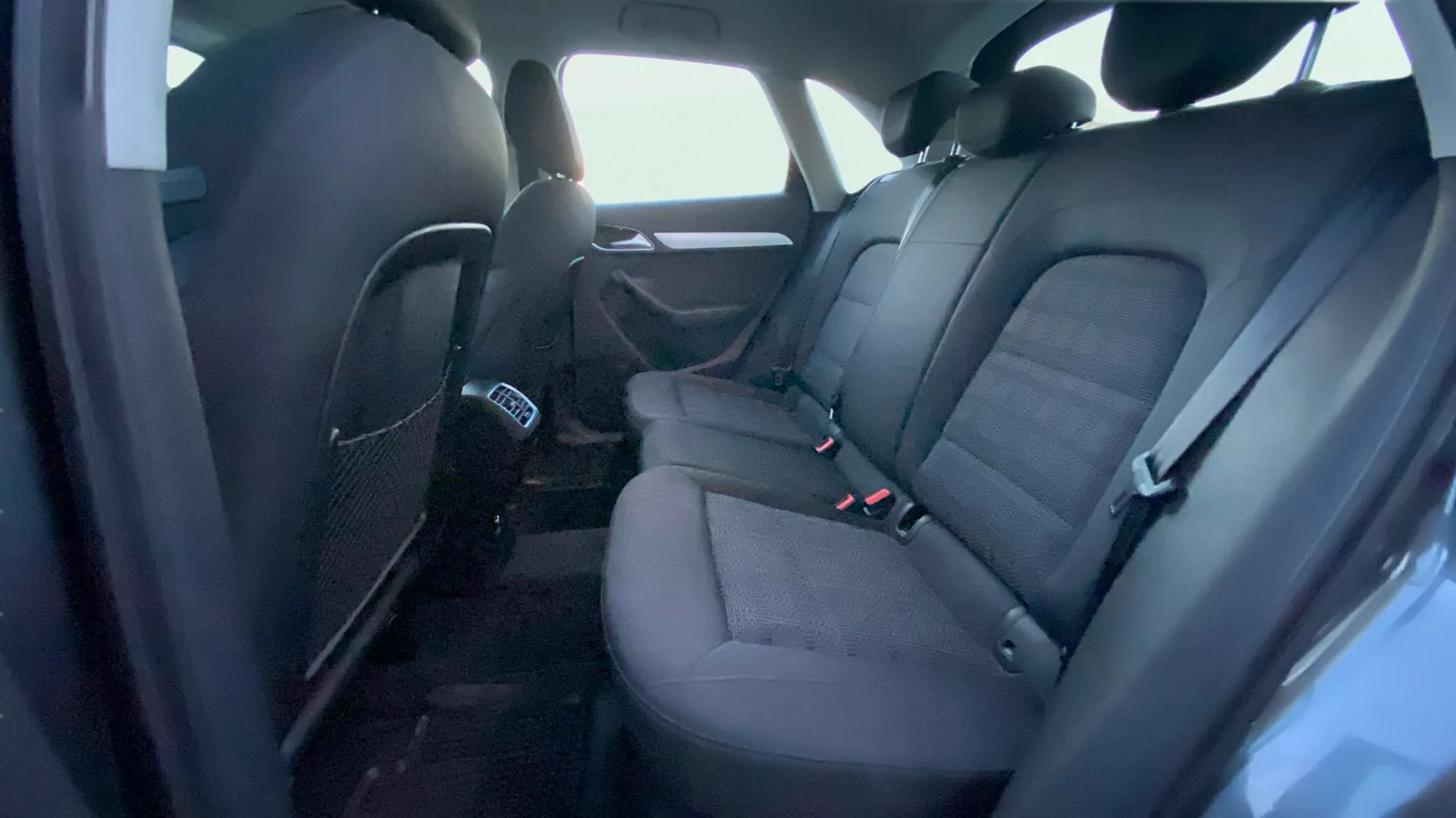 Audi Q3 2.0 TDI - foto 15