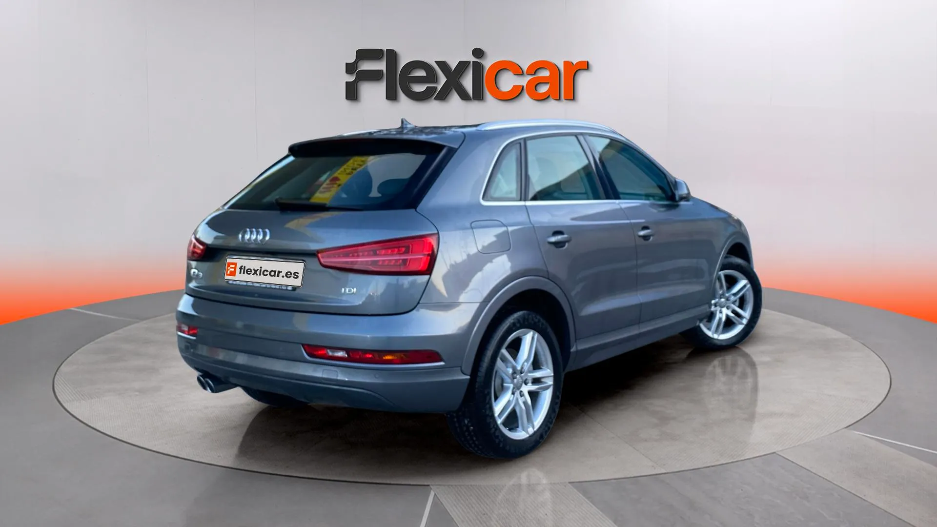 Audi Q3 2.0 TDI - foto 7