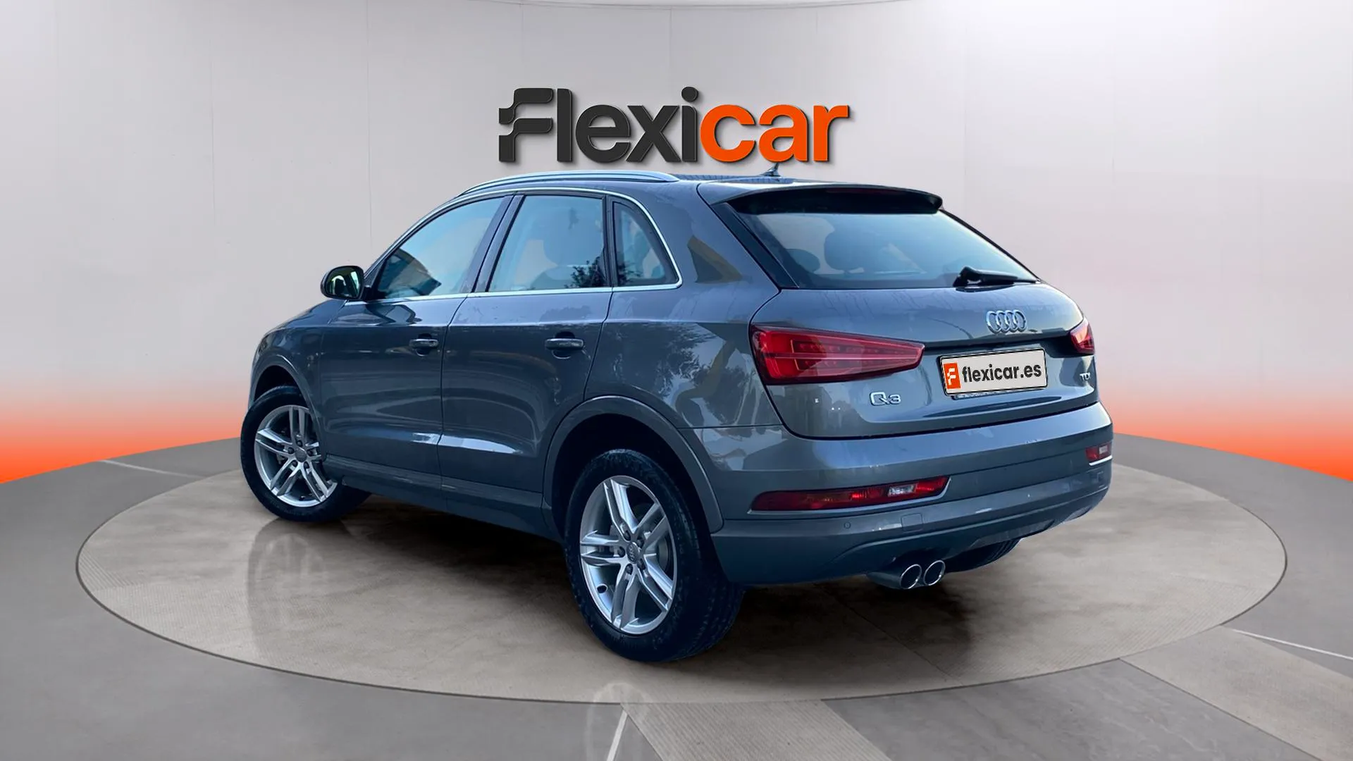 Audi Q3 2.0 TDI - foto 5