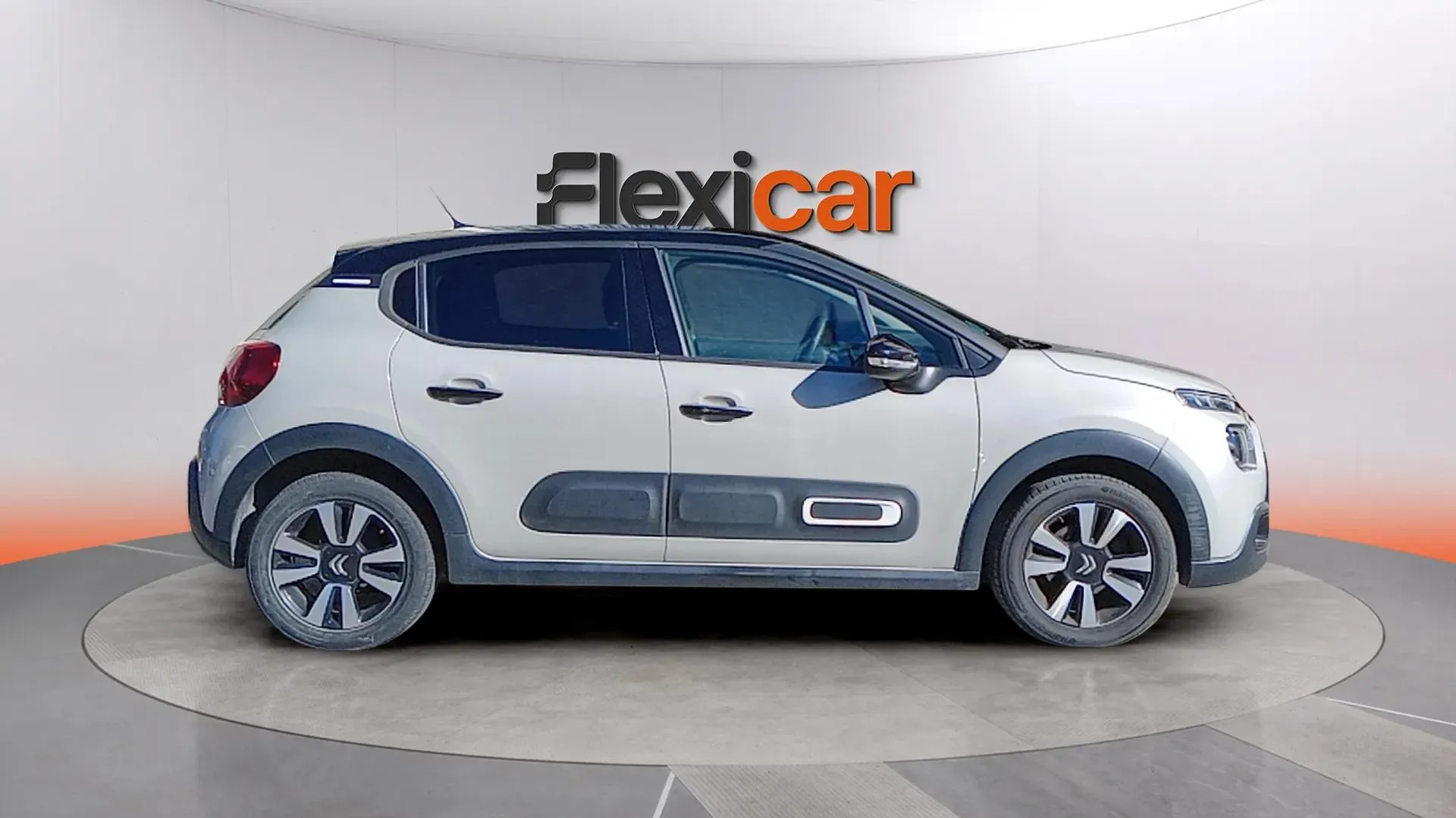 Citroën C3 PureTech Shine - foto 2