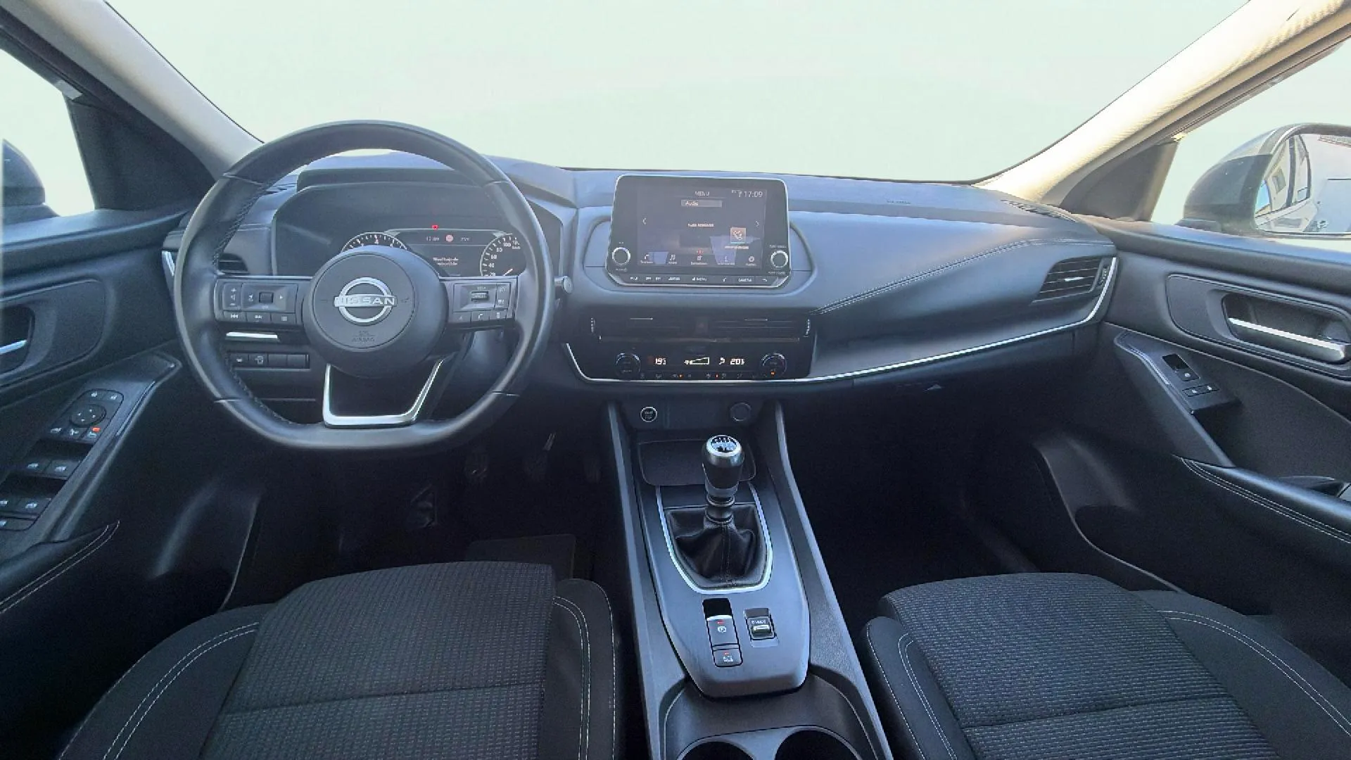 Nissan Qashqai DIG-T mHEV 4x2 Acenta - foto 9