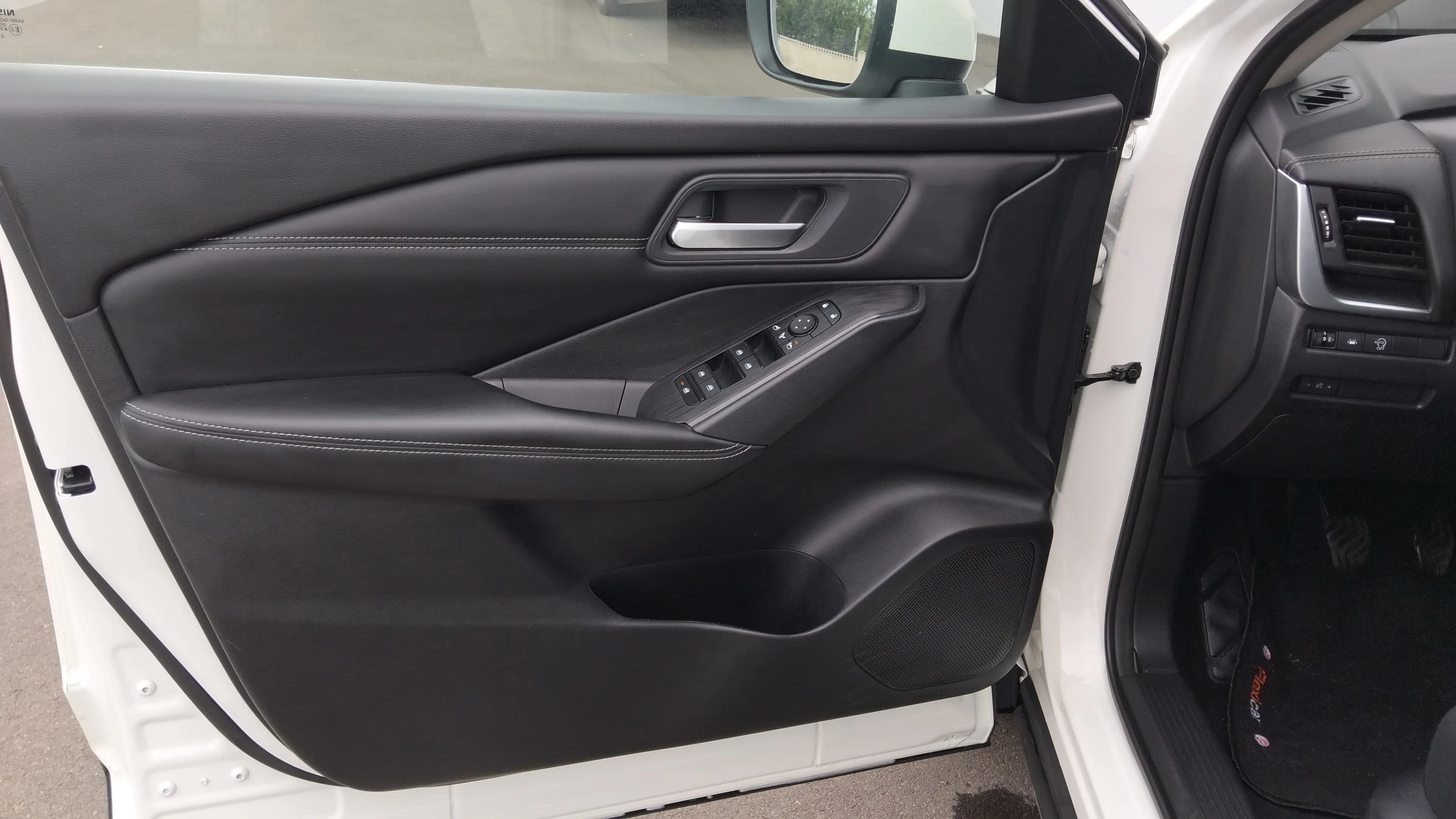 Nissan Qashqai DIG-T mHEV 4x2 Acenta - foto 13