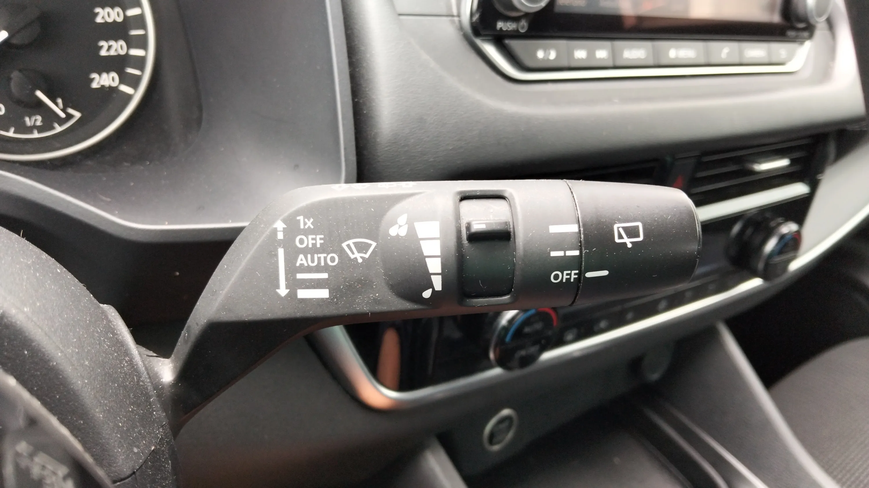 Nissan Qashqai DIG-T mHEV 4x2 Acenta - foto 23