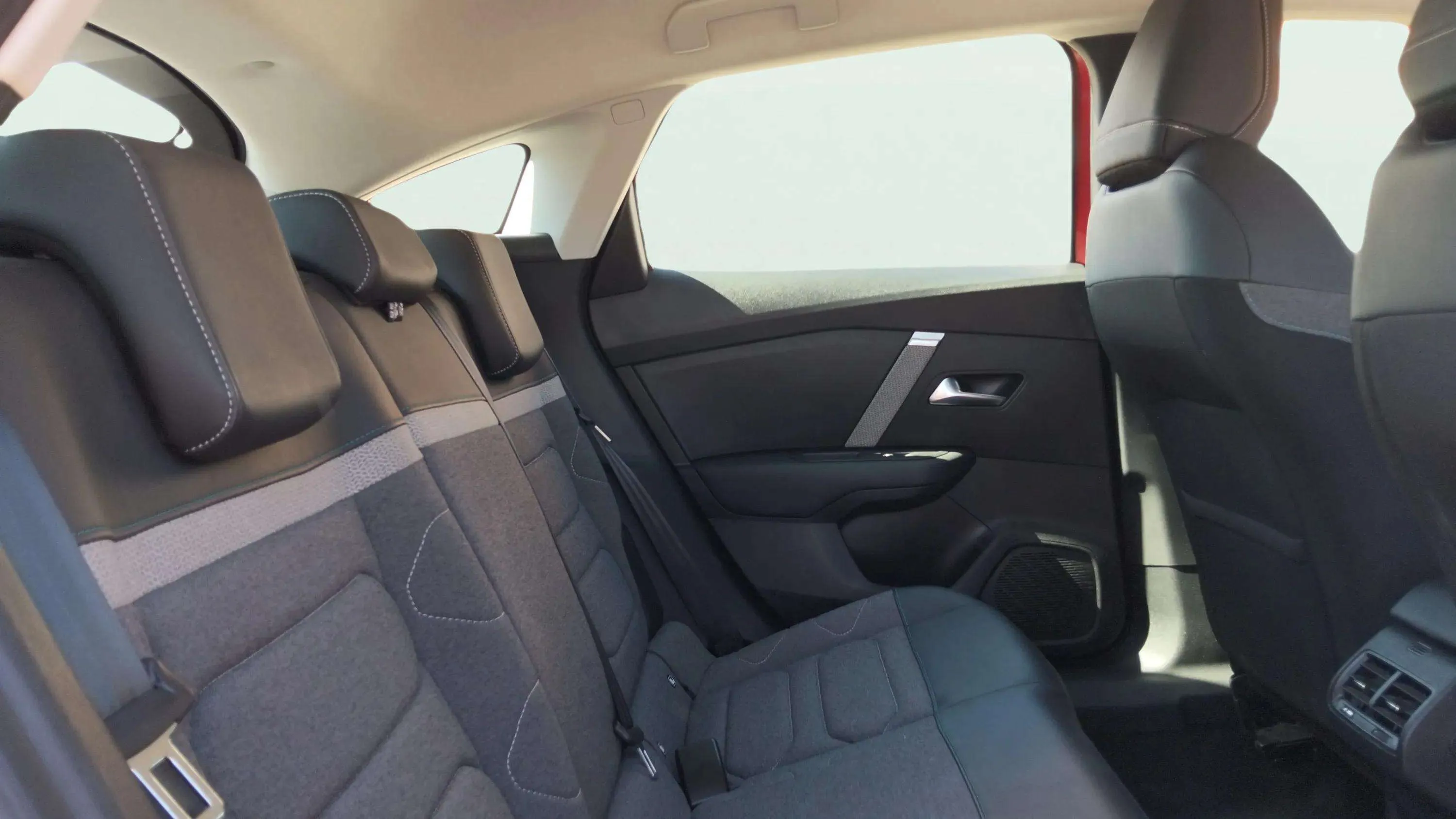 Citroën C4 PureTech 130 Feel Pack - foto 28