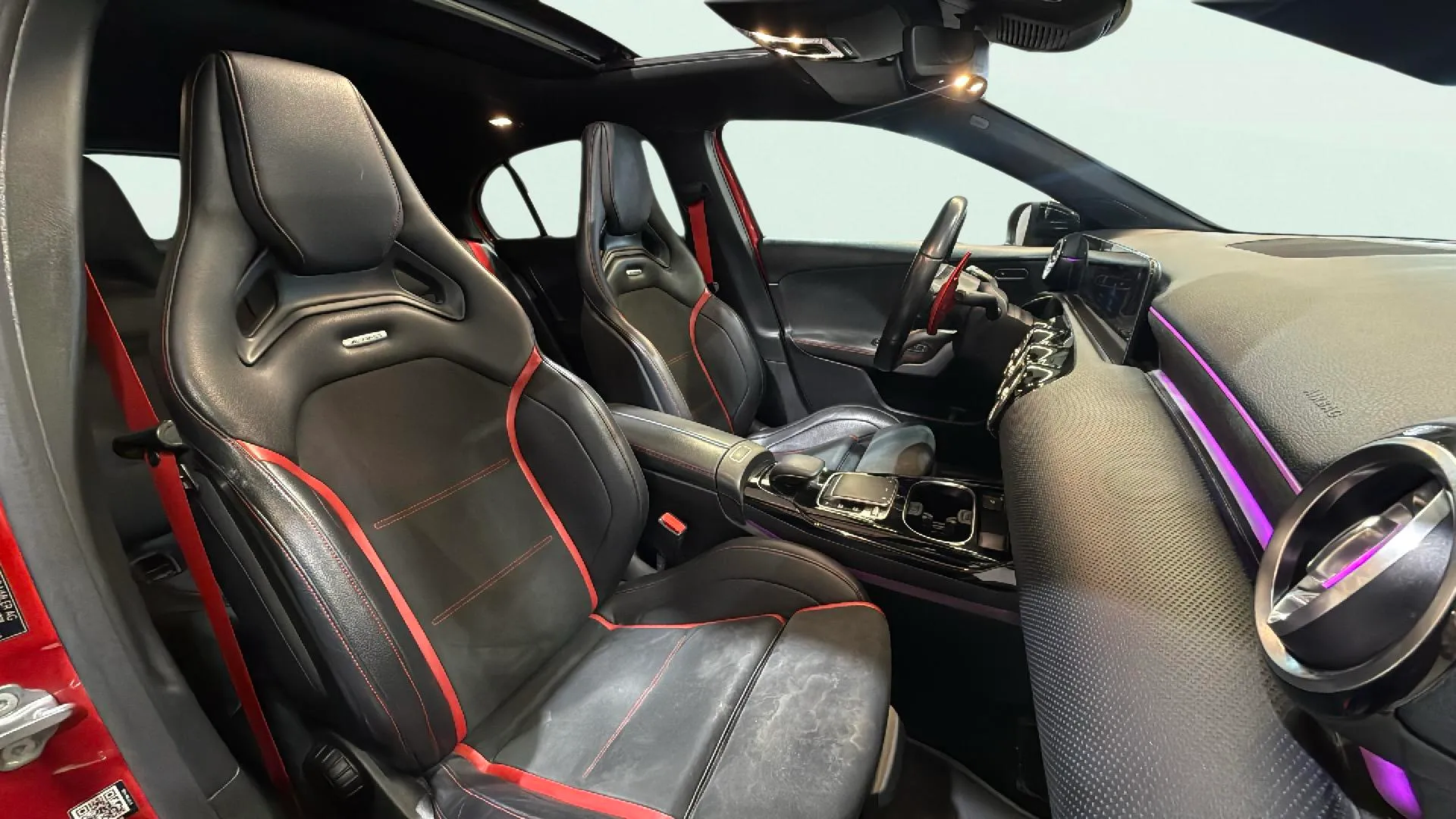Mercedes-Benz Clase A Mercedes-AMG A 35 4MATIC+ - foto 13