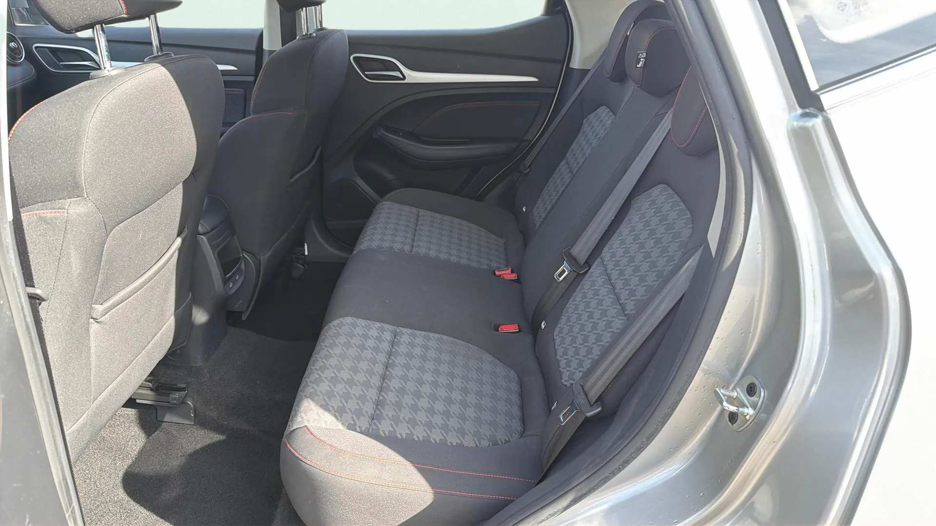 MG ZS 1.5 Comfort - foto 26