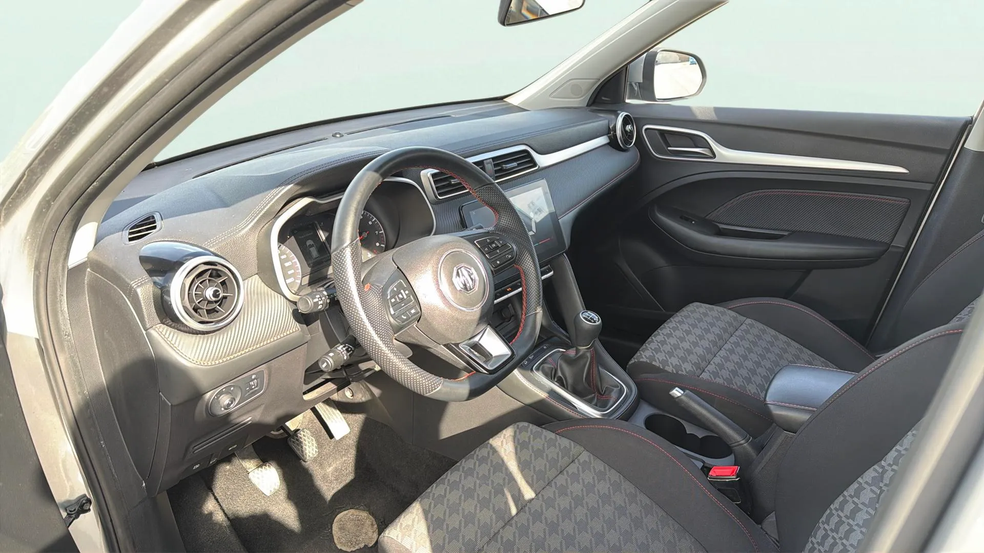 MG ZS 1.5 Comfort - foto 24