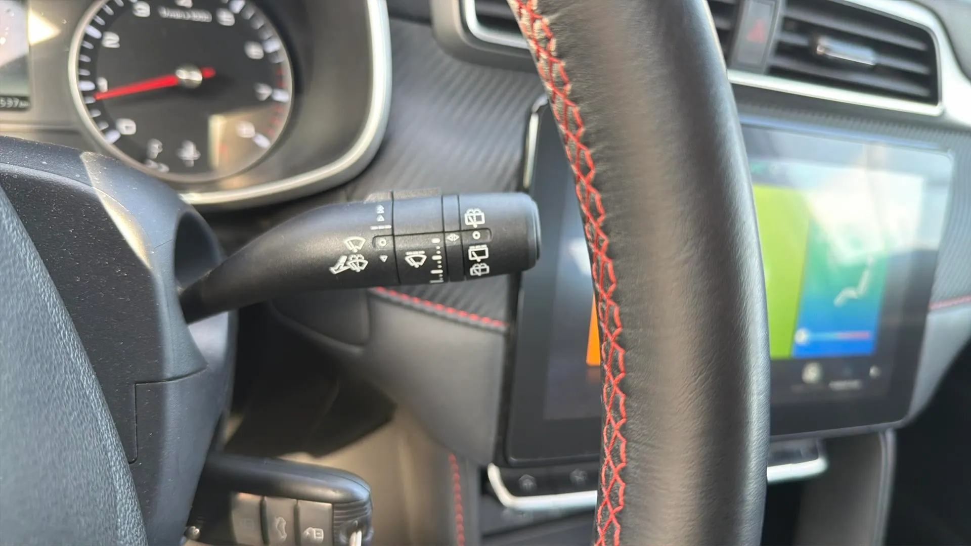 MG ZS 1.5 Comfort - foto 17