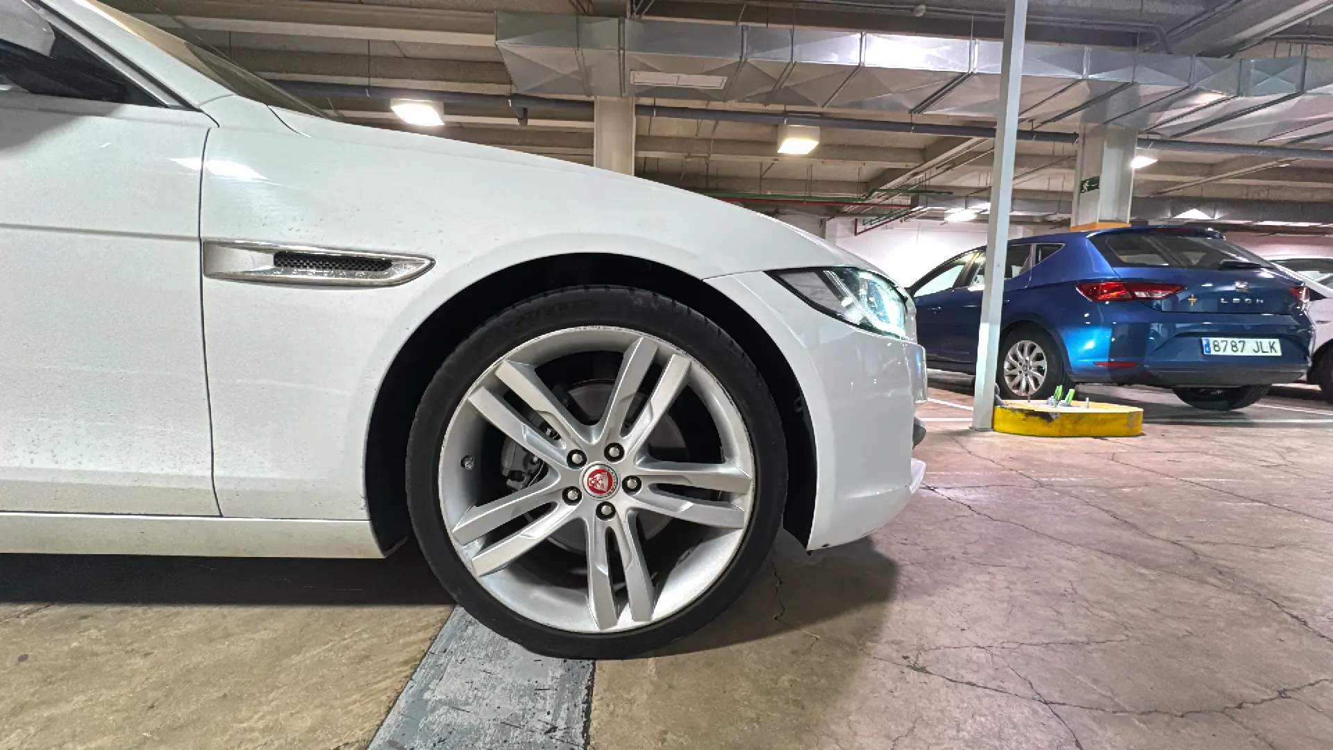 Jaguar XE 2.0 AJ200D Diesel AWD XE Pure - foto 14