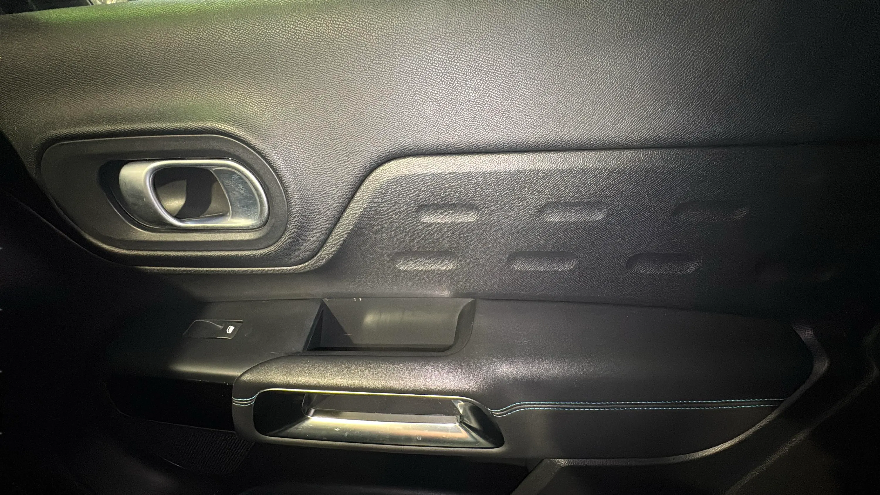 Citroën C5 Aircross 225 e-EAT8 Feel Pack - foto 24