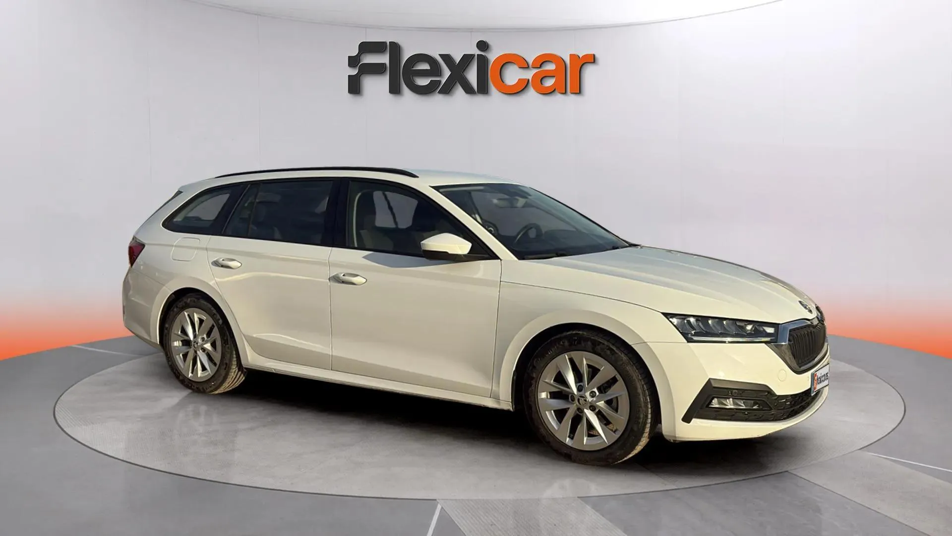 Škoda Octavia Combi 2.0 TDI DSG Ambition - foto 10