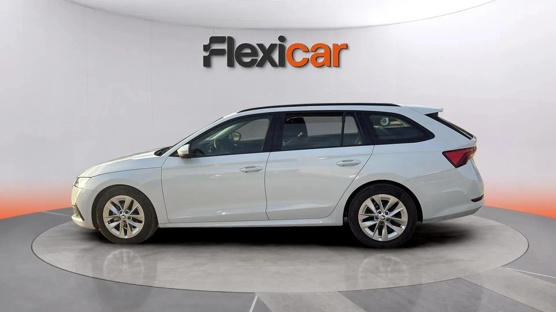 Škoda Octavia Combi 2.0 TDI DSG Ambition - foto 11