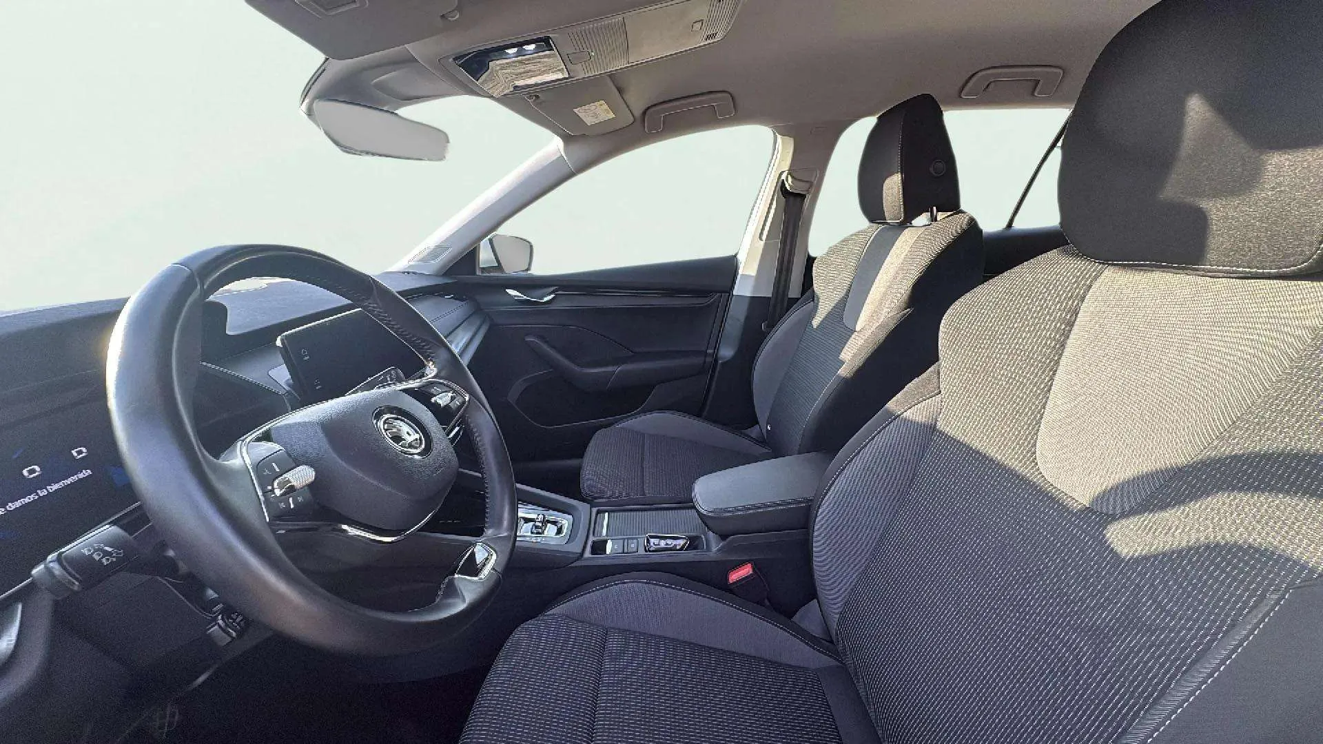 Škoda Octavia Combi 2.0 TDI DSG Ambition - foto 17