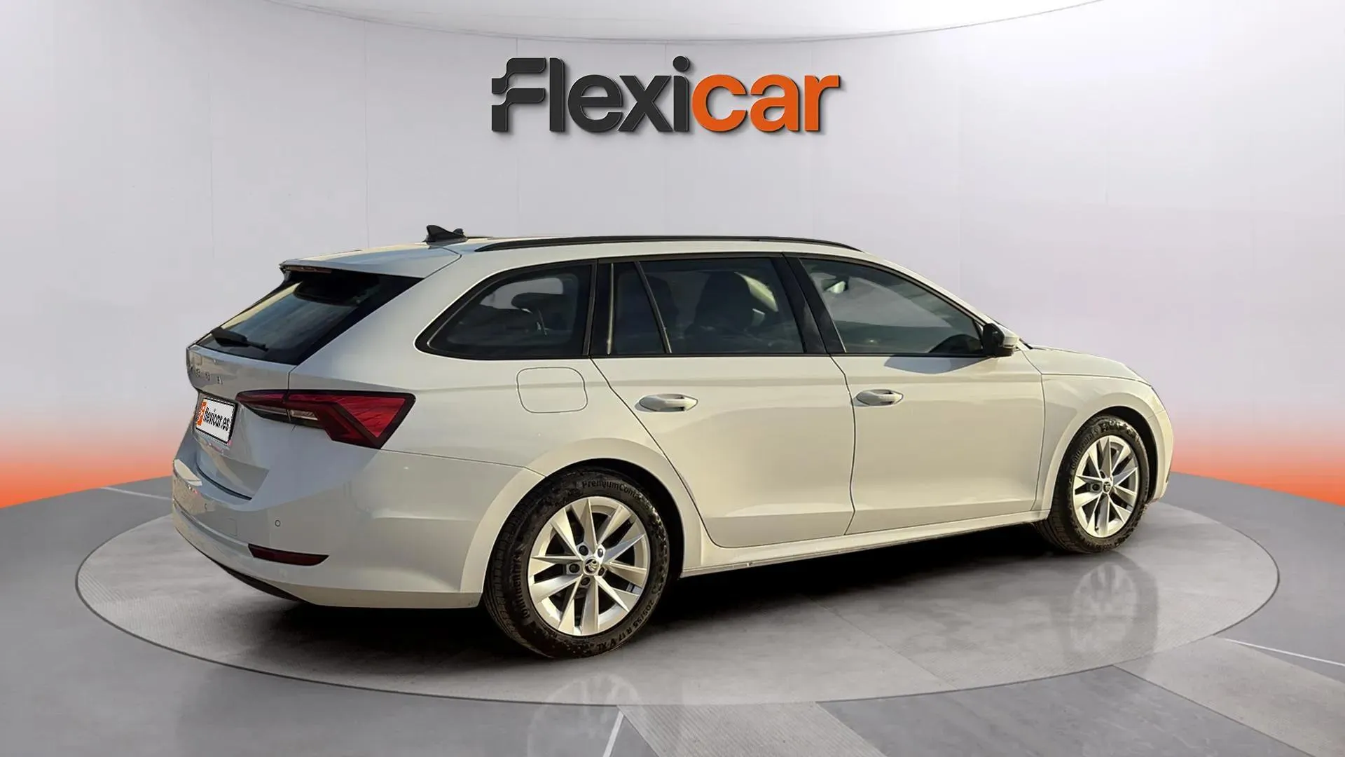 Škoda Octavia Combi 2.0 TDI DSG Ambition - foto 8