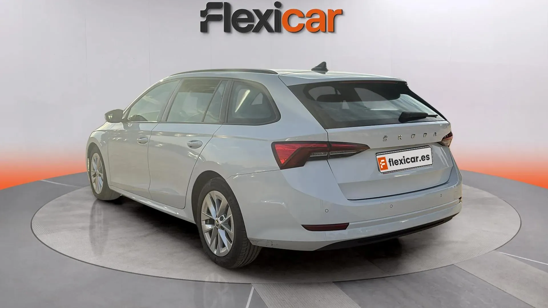 Škoda Octavia Combi 2.0 TDI DSG Ambition - foto 5
