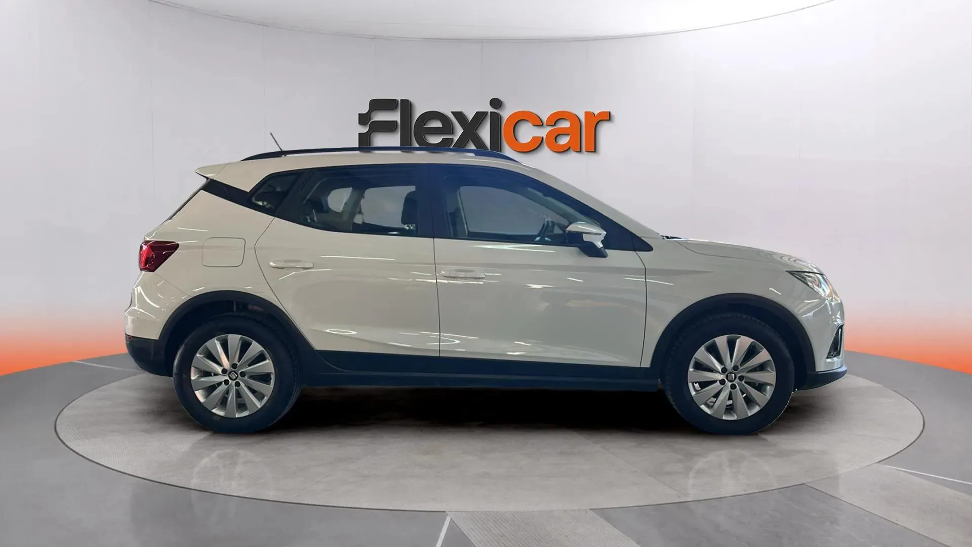 SEAT Arona 1.6 TDI Style Ecomotive - foto 3