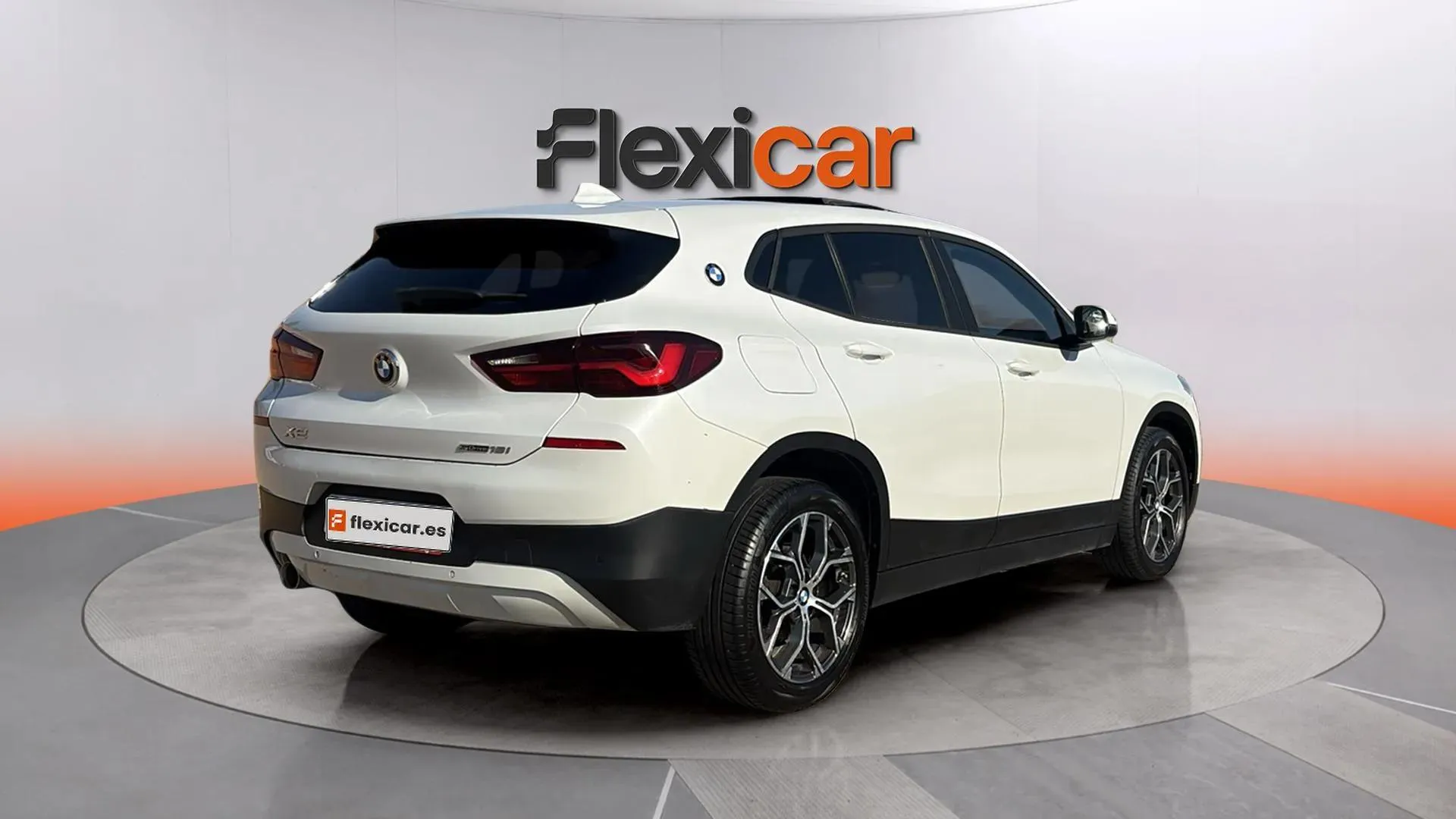 BMW X2 sDrive18i - foto 7