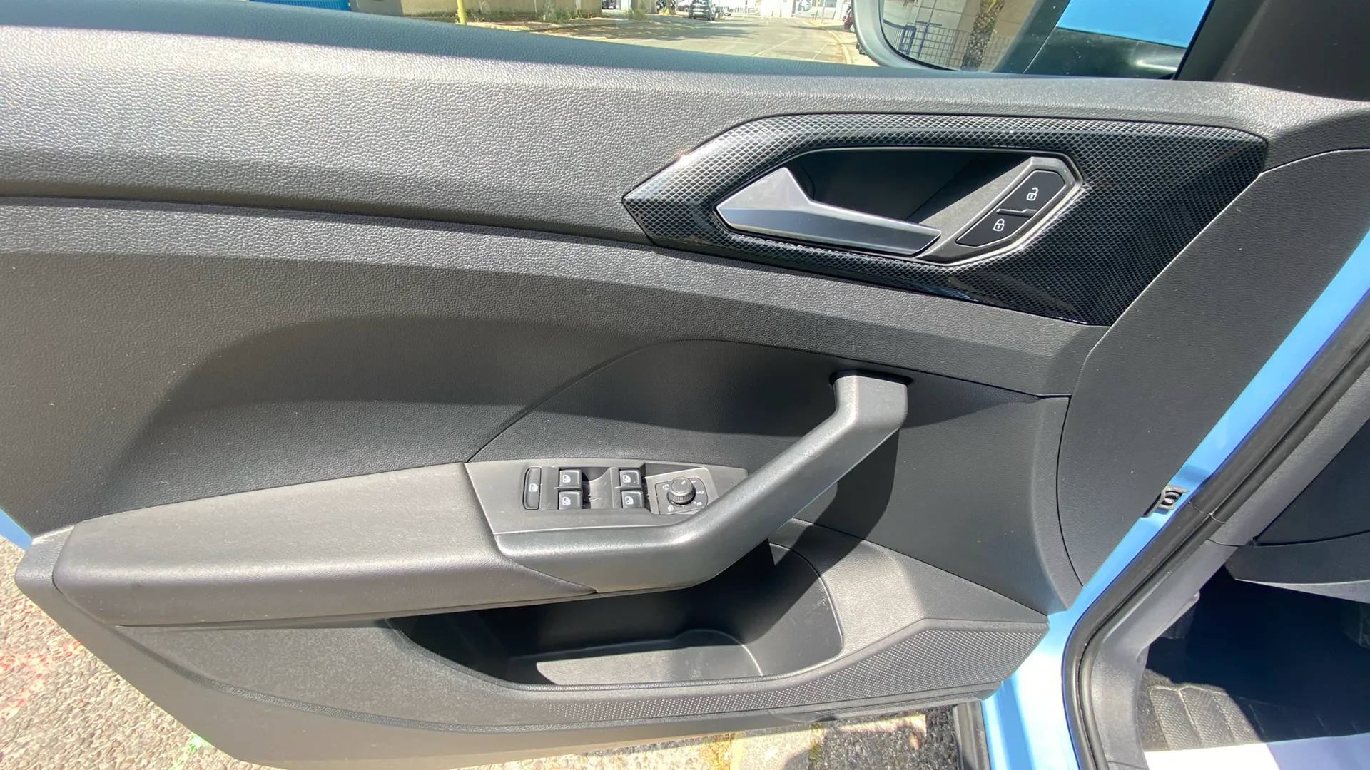 Volkswagen T-Cross Life 1.0 TSI DSG - foto 18