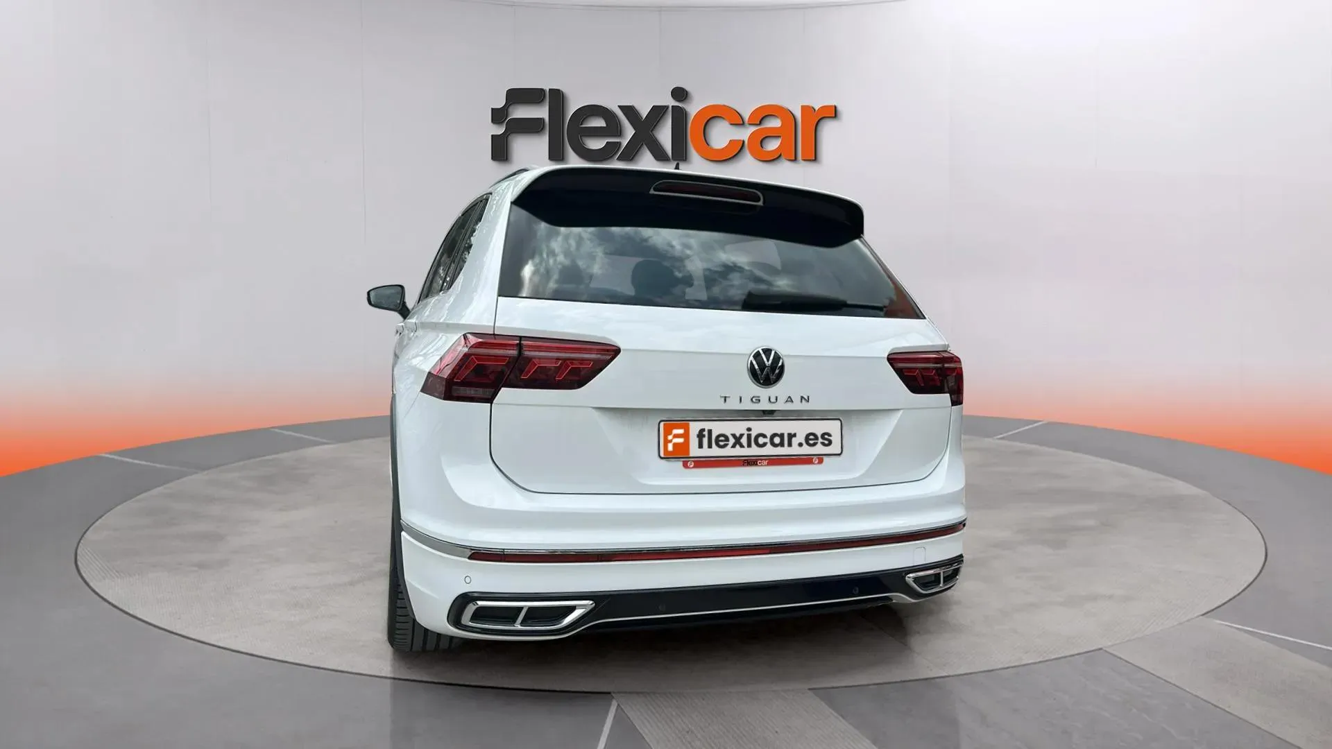 Volkswagen Tiguan R-Line 2.0 TDI DSG - foto 4