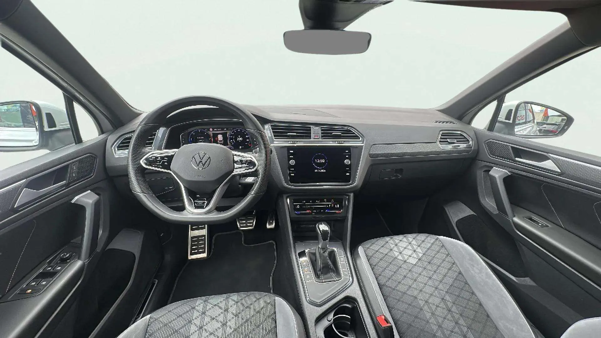 Volkswagen Tiguan R-Line 2.0 TDI DSG - foto 10