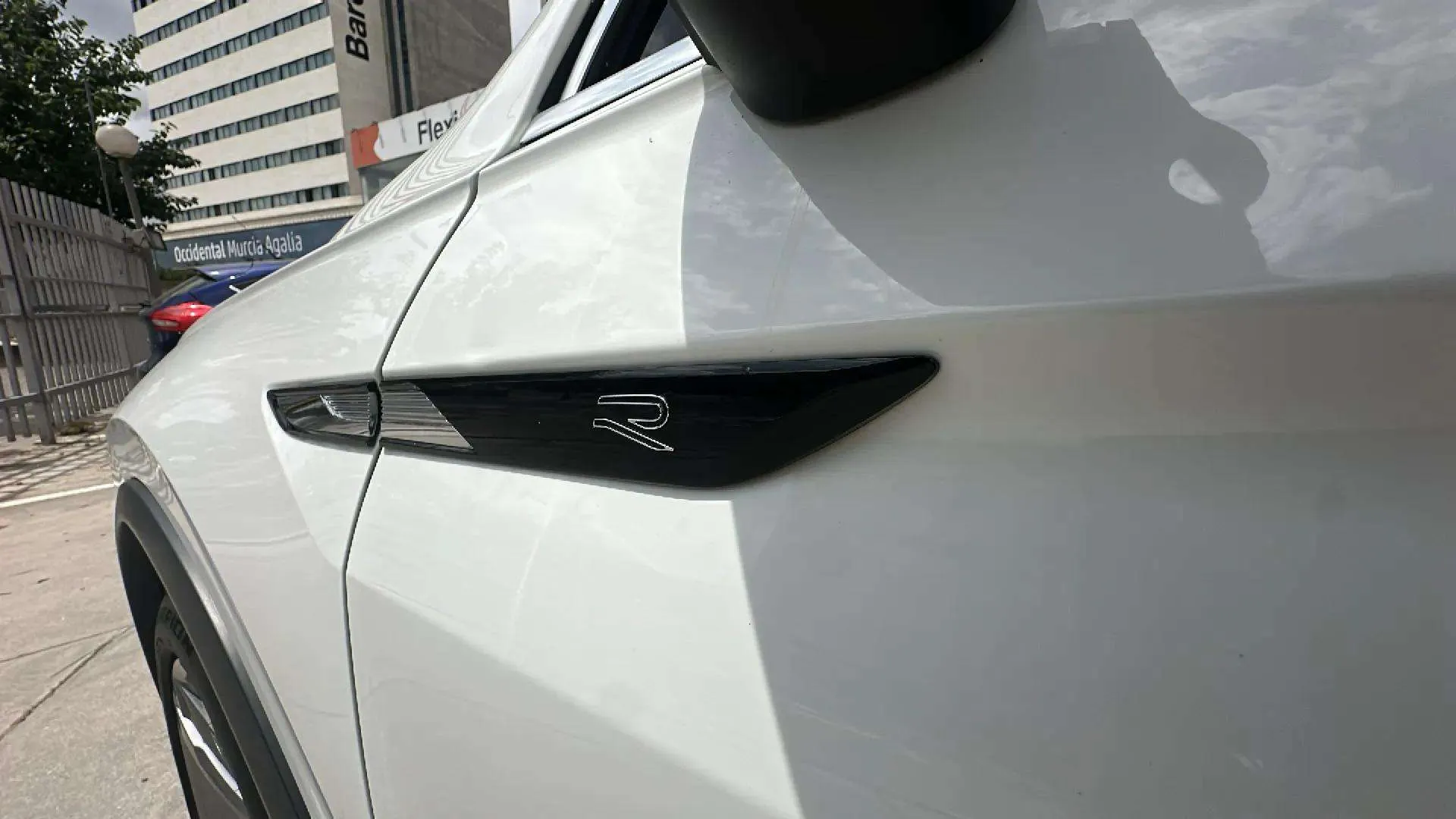 Volkswagen Tiguan R-Line 2.0 TDI DSG - foto 20