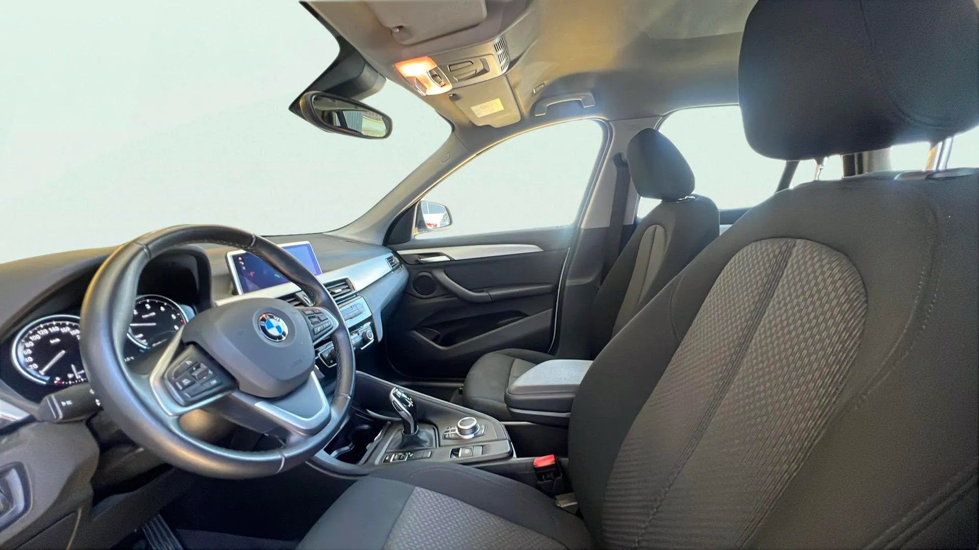 BMW X1 sDrive18dA Corporate - foto 9
