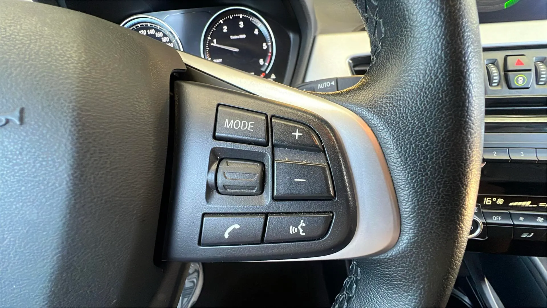 BMW X1 sDrive18dA Corporate - foto 14