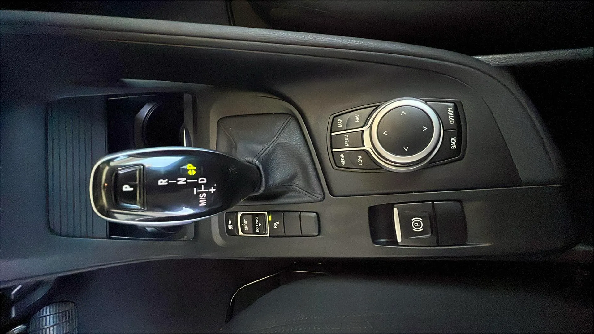 BMW X1 sDrive18dA Corporate - foto 17