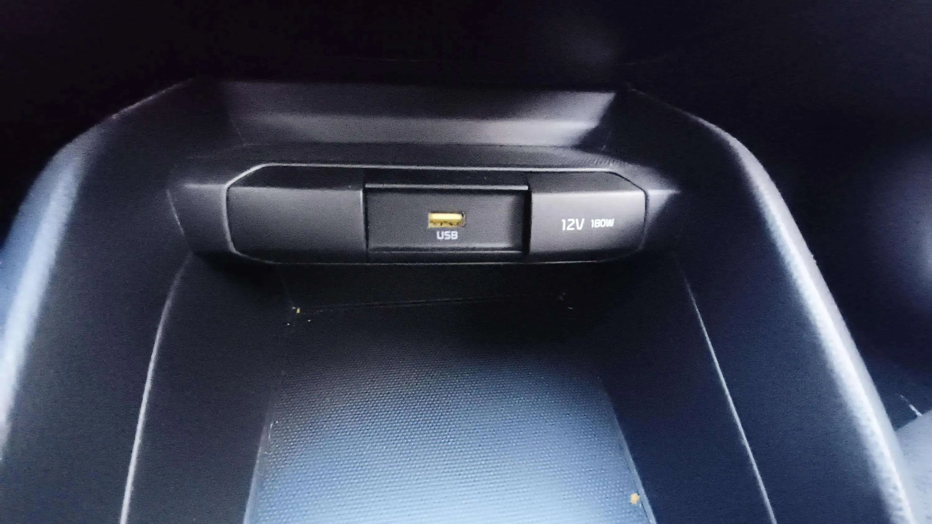 Kia Stonic 1.2 DPi Concept - foto 13