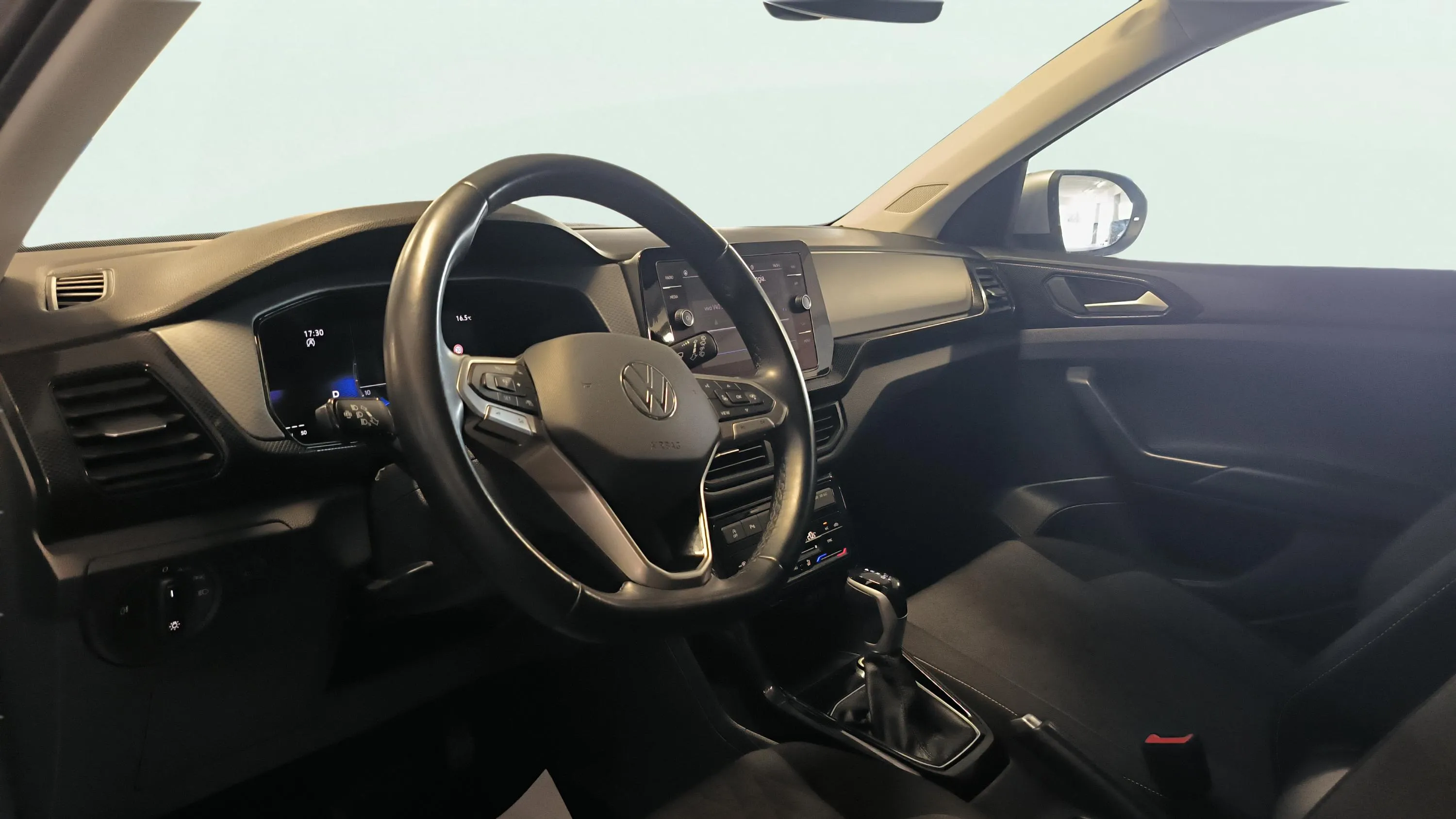 Volkswagen T-Cross Life 1.0 TSI DSG - foto 9
