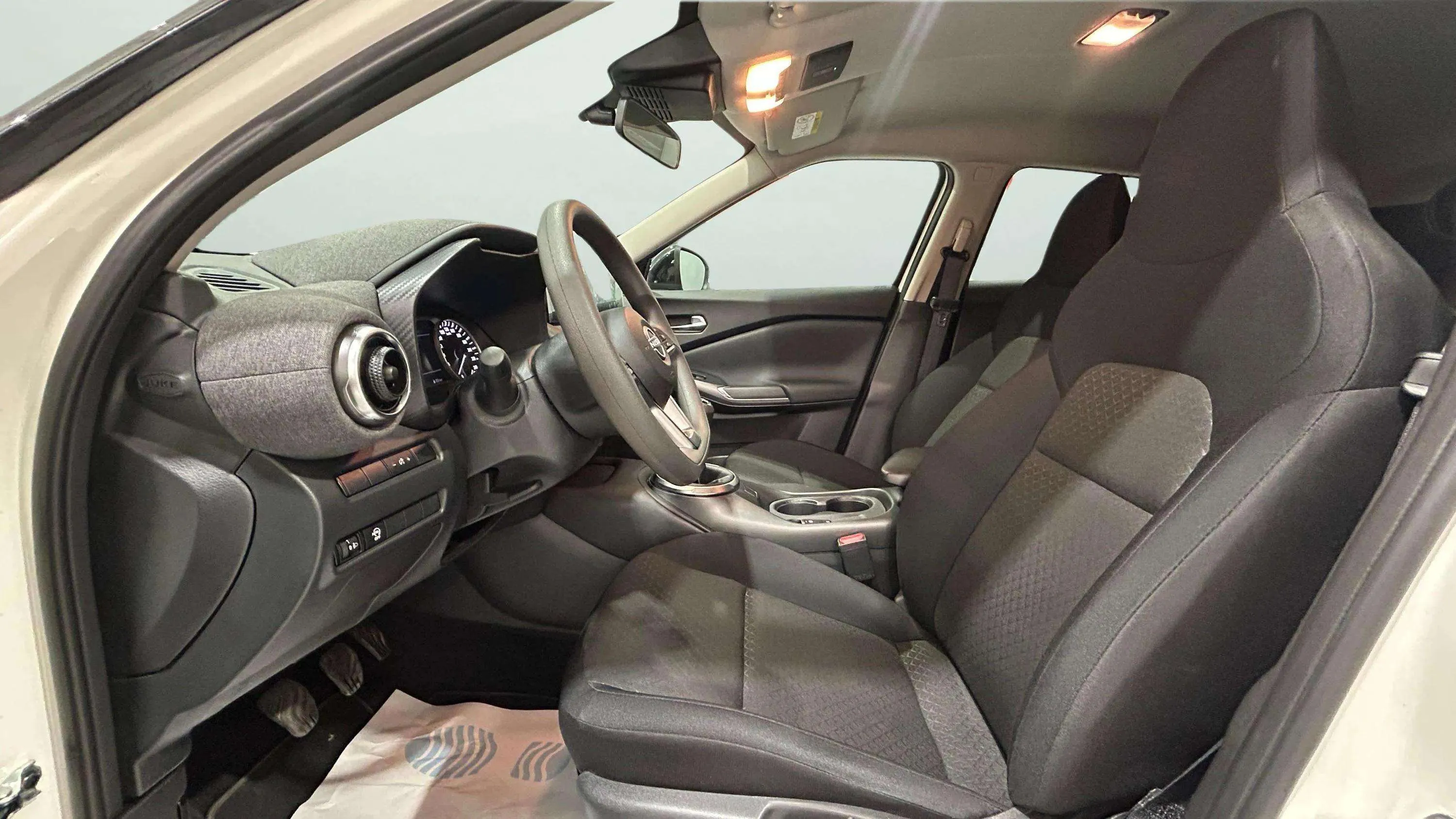 Nissan Juke DIG-T Acenta - foto 13