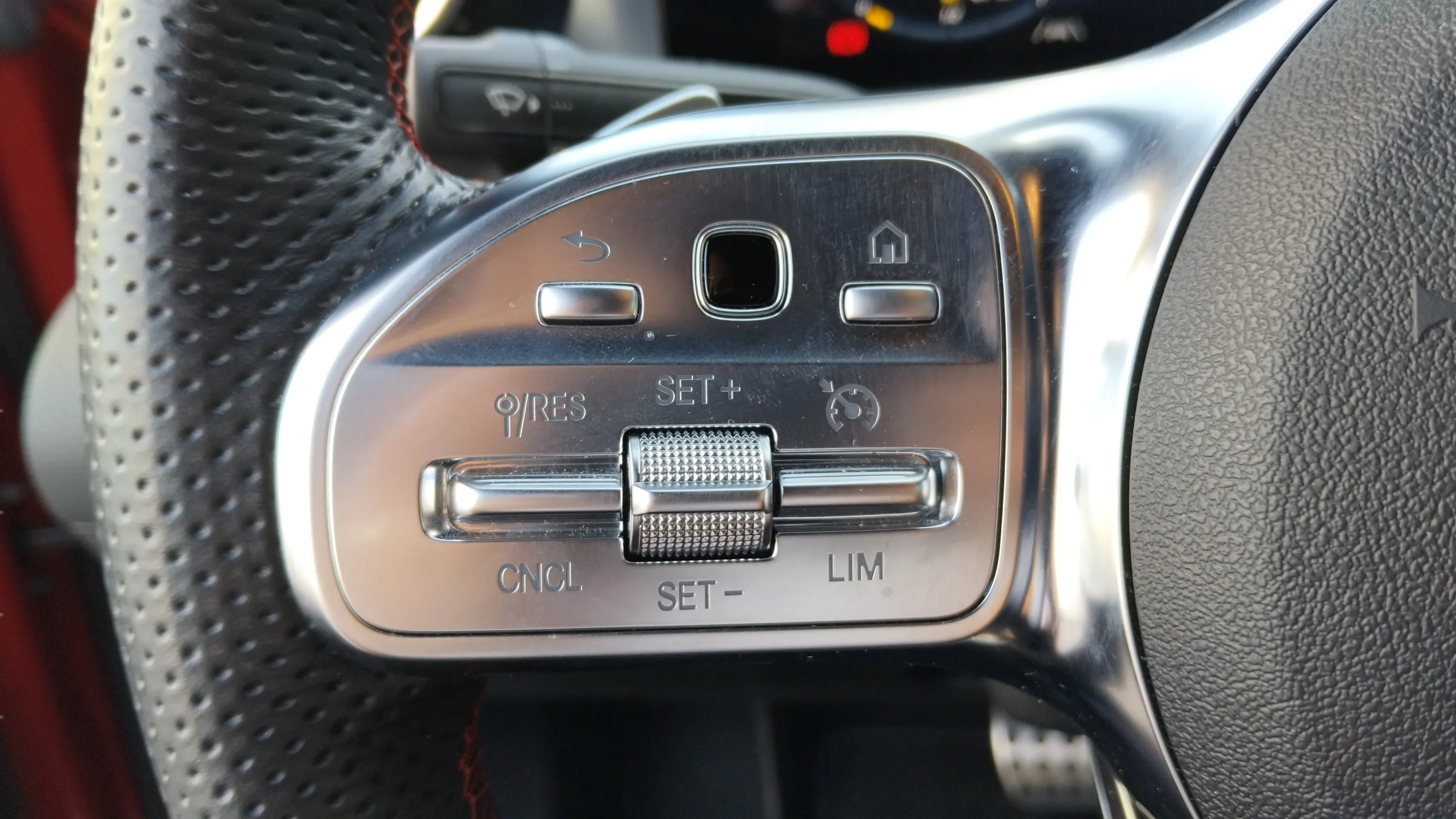 Mercedes-Benz CLA Mercedes CLA 200 - foto 17