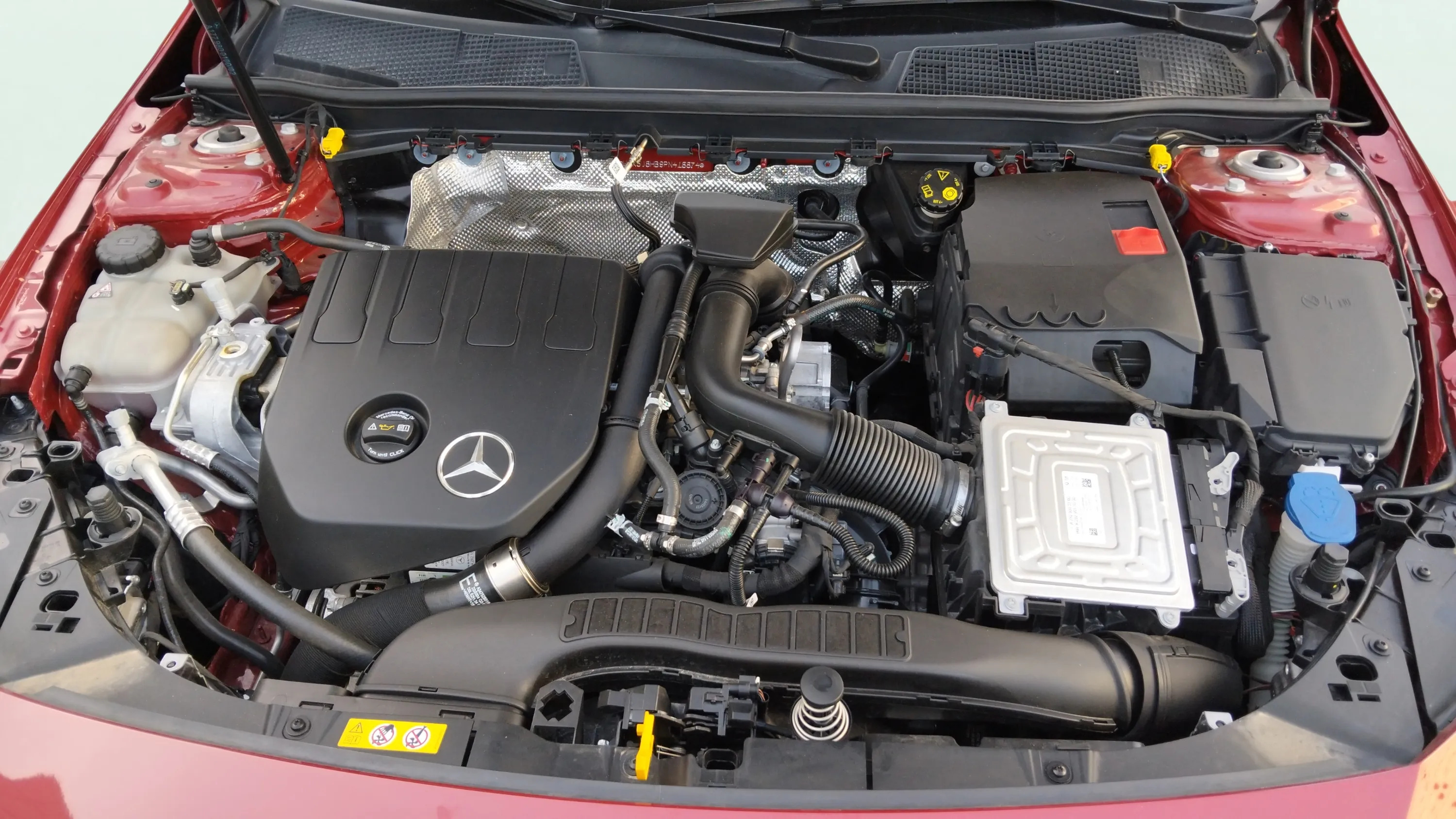Mercedes-Benz CLA Mercedes CLA 200 - foto 14