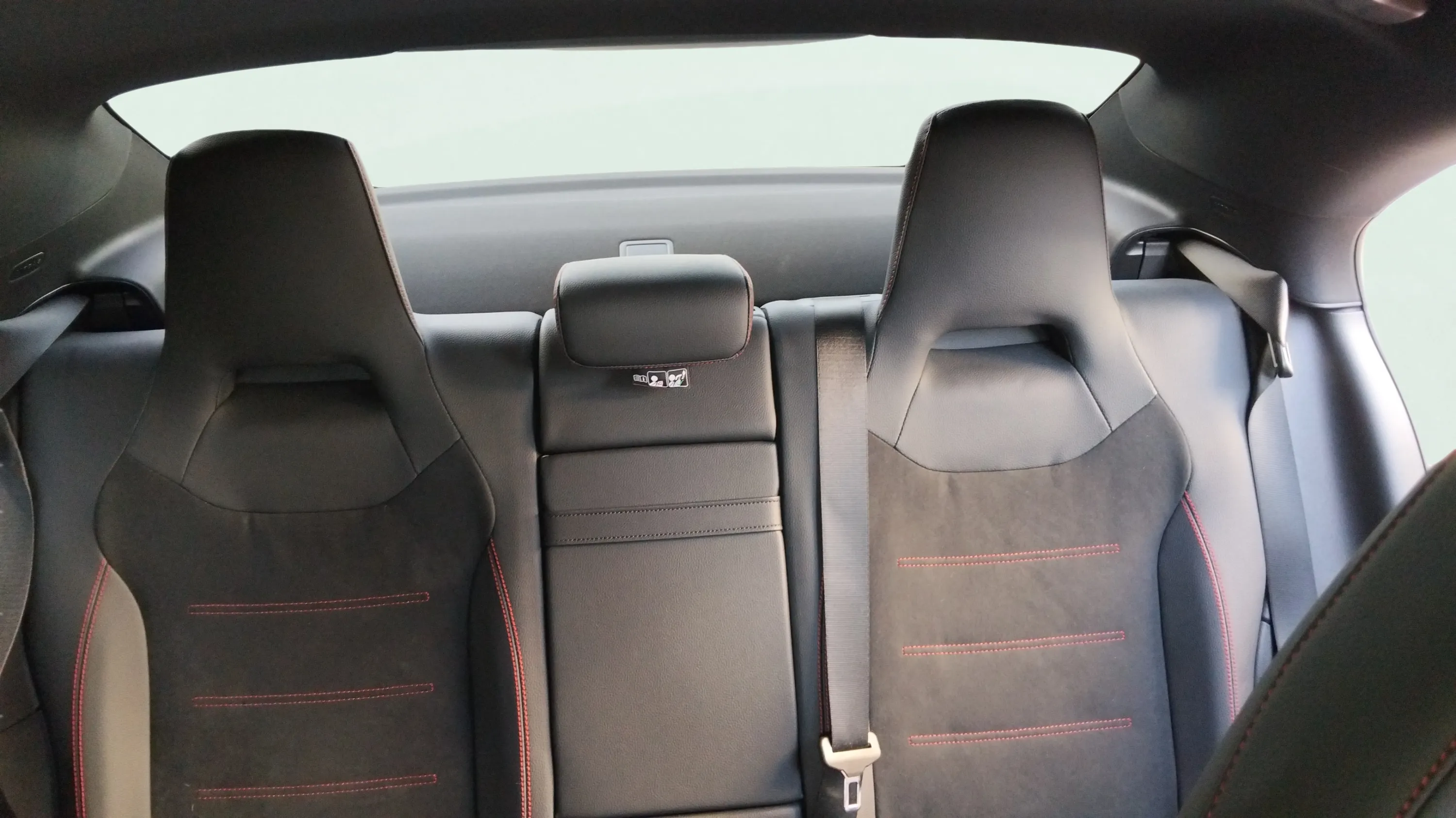 Mercedes-Benz CLA Mercedes CLA 200 - foto 11