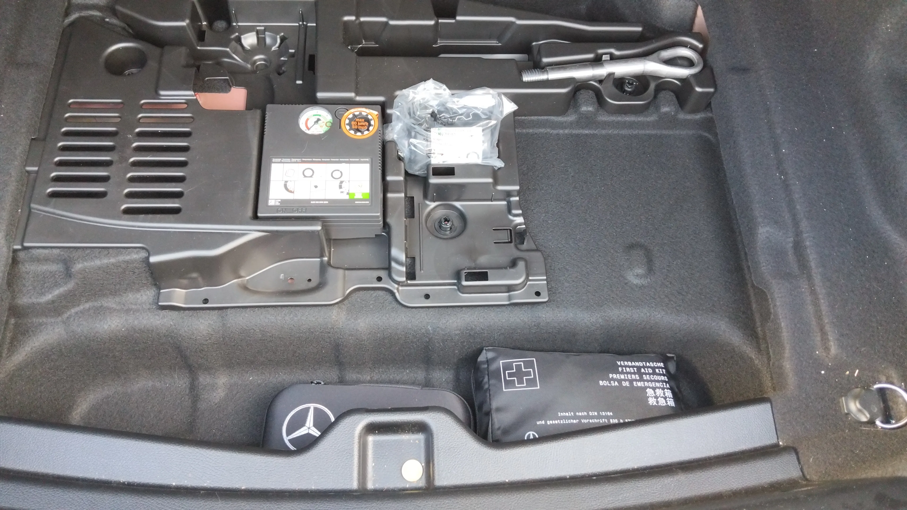 Mercedes-Benz CLA Mercedes CLA 200 - foto 15