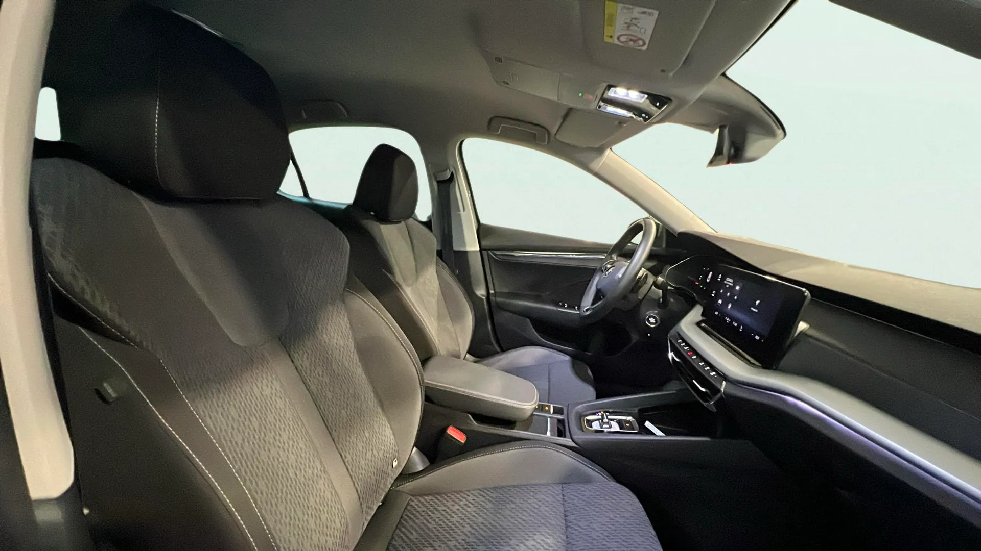 Škoda Octavia 1.4 TSI DSG PHEV Ambition - foto 16