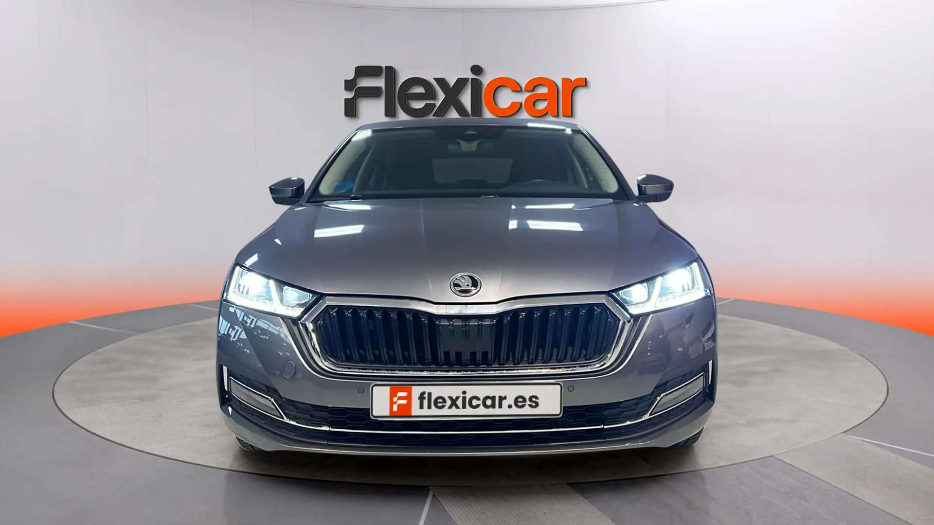 Škoda Octavia 1.4 TSI DSG PHEV Ambition - foto 2