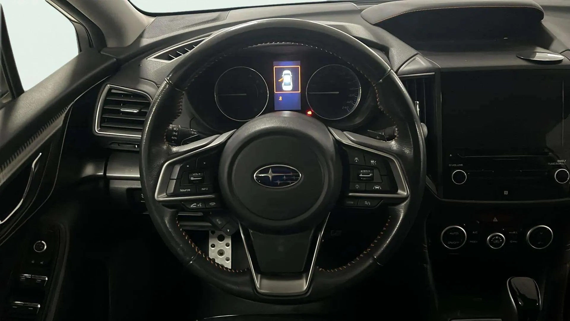 Subaru XV 2.0i Hybrid CVT Executive Plus - foto 13