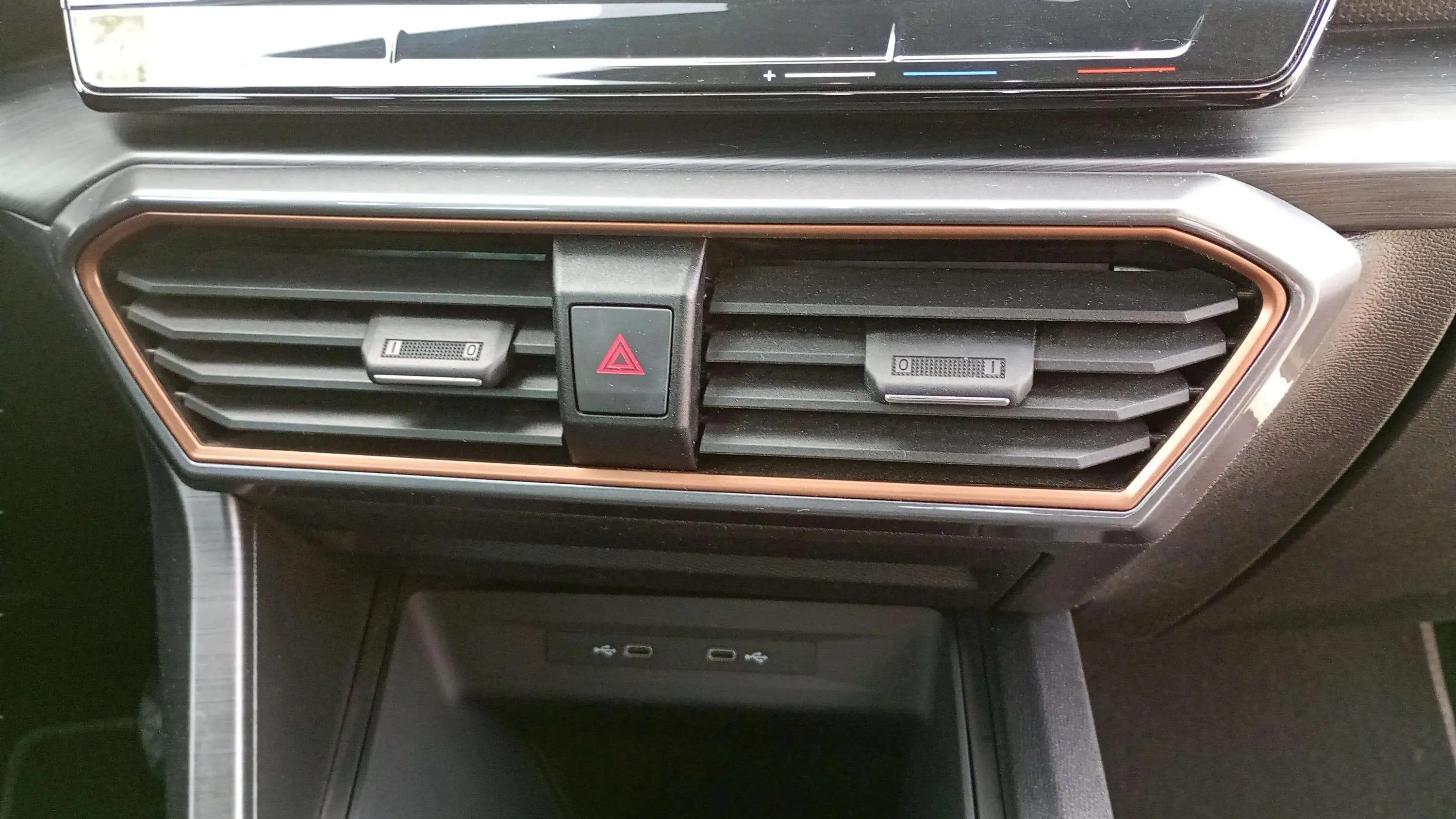Cupra León SP 1.5 eTSI DSG - foto 14
