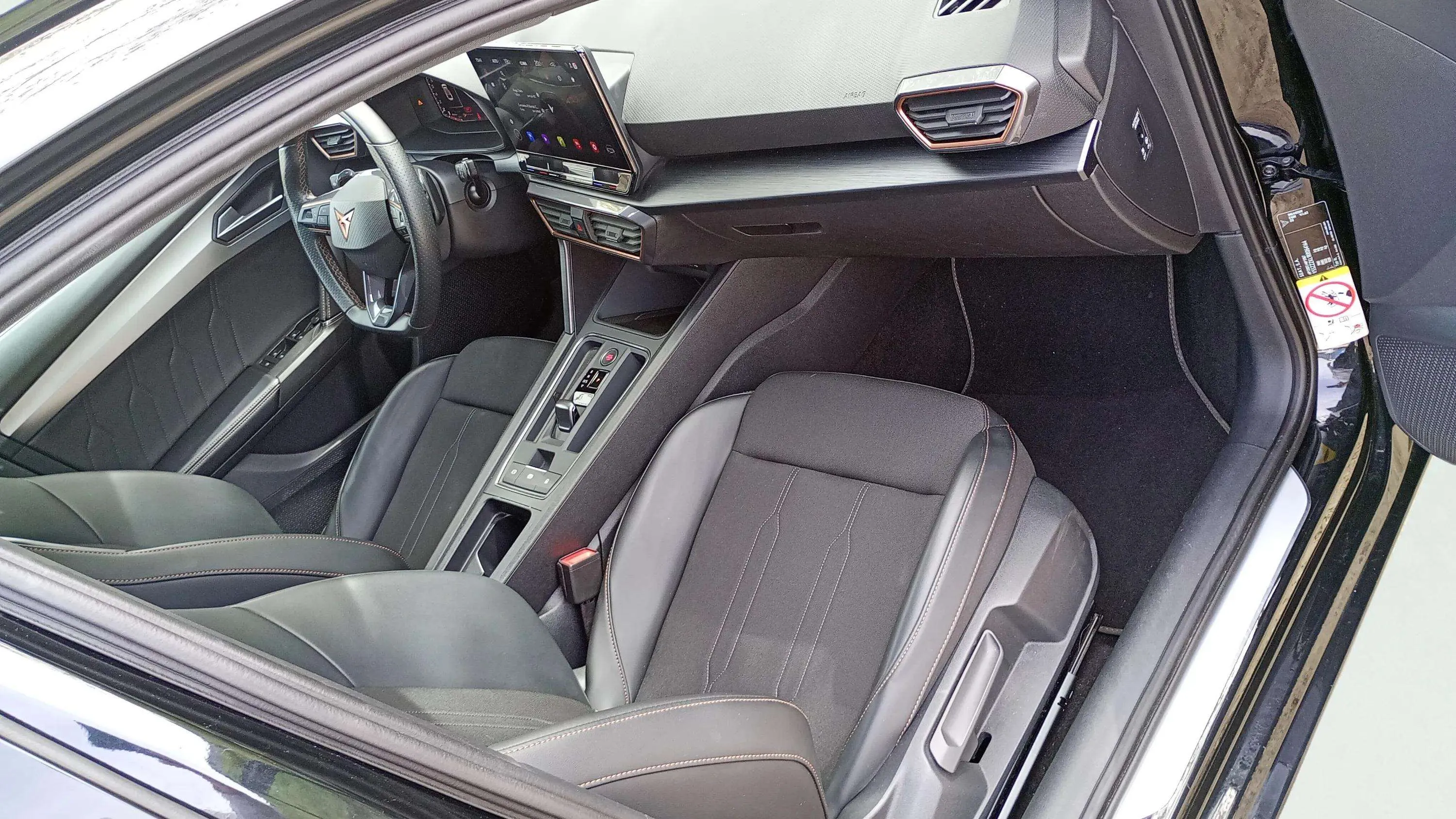 Cupra León SP 1.5 eTSI DSG - foto 22