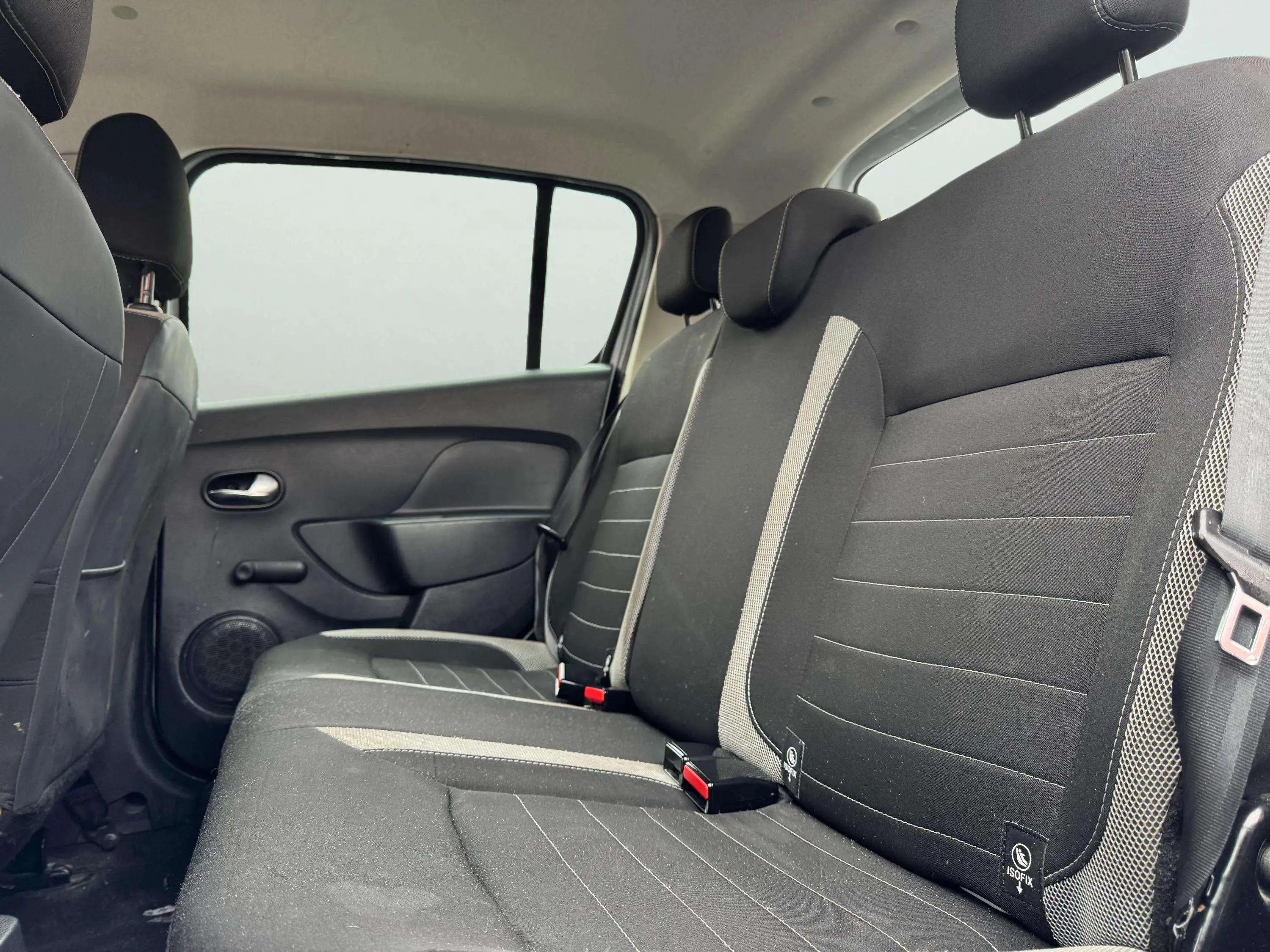 Dacia Sandero Stepway Essential TCe GLP - foto 8