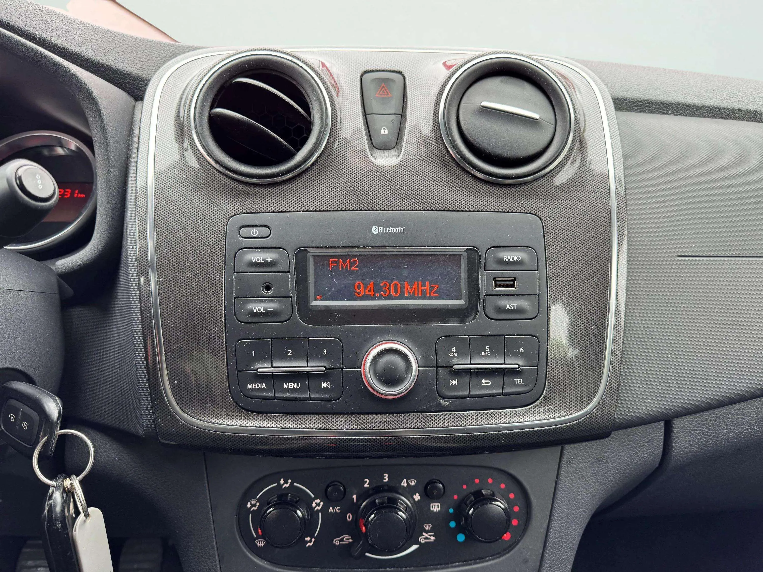 Dacia Sandero Stepway Essential TCe GLP - foto 10