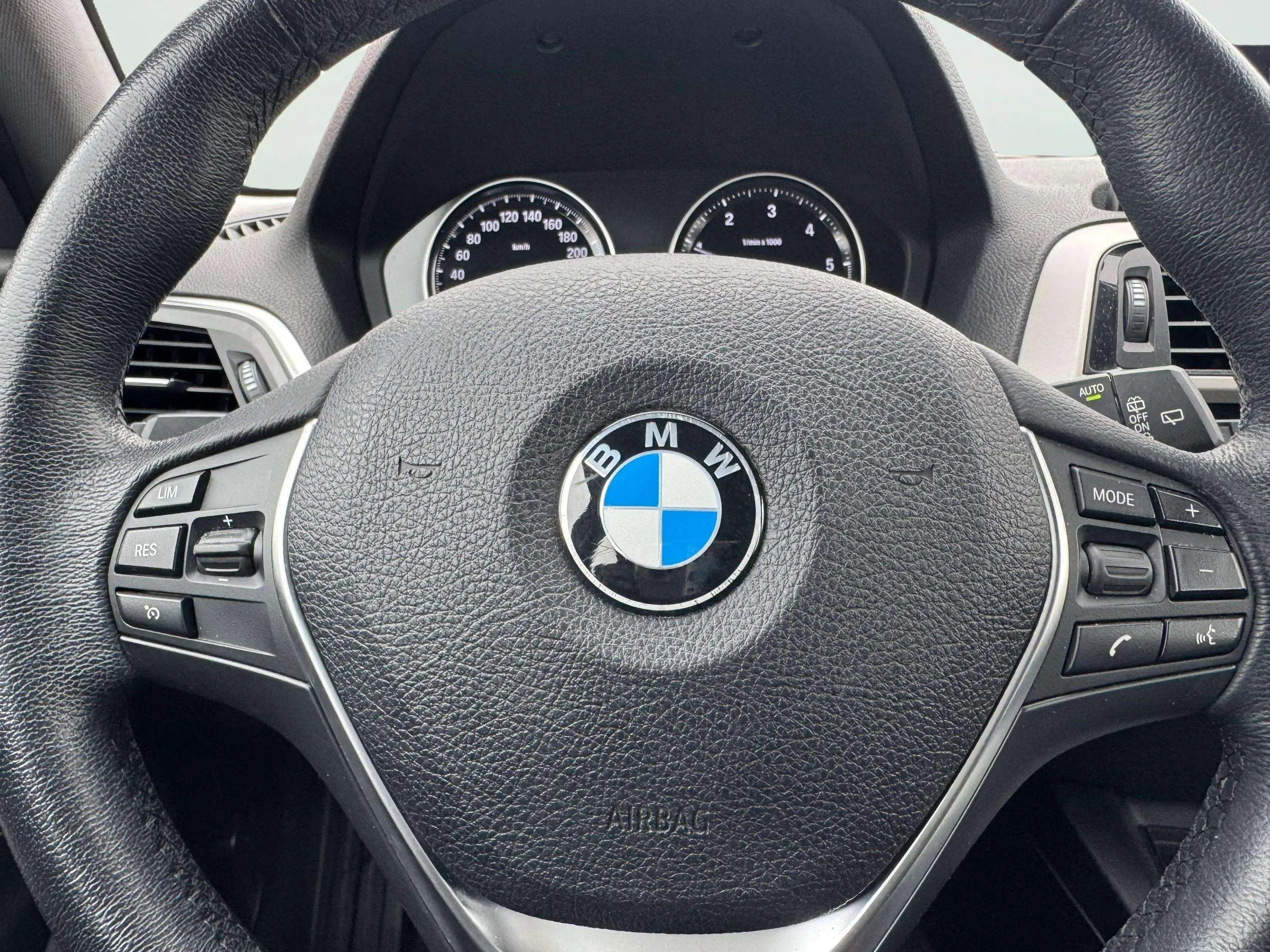 BMW Serie 1 116d - foto 12